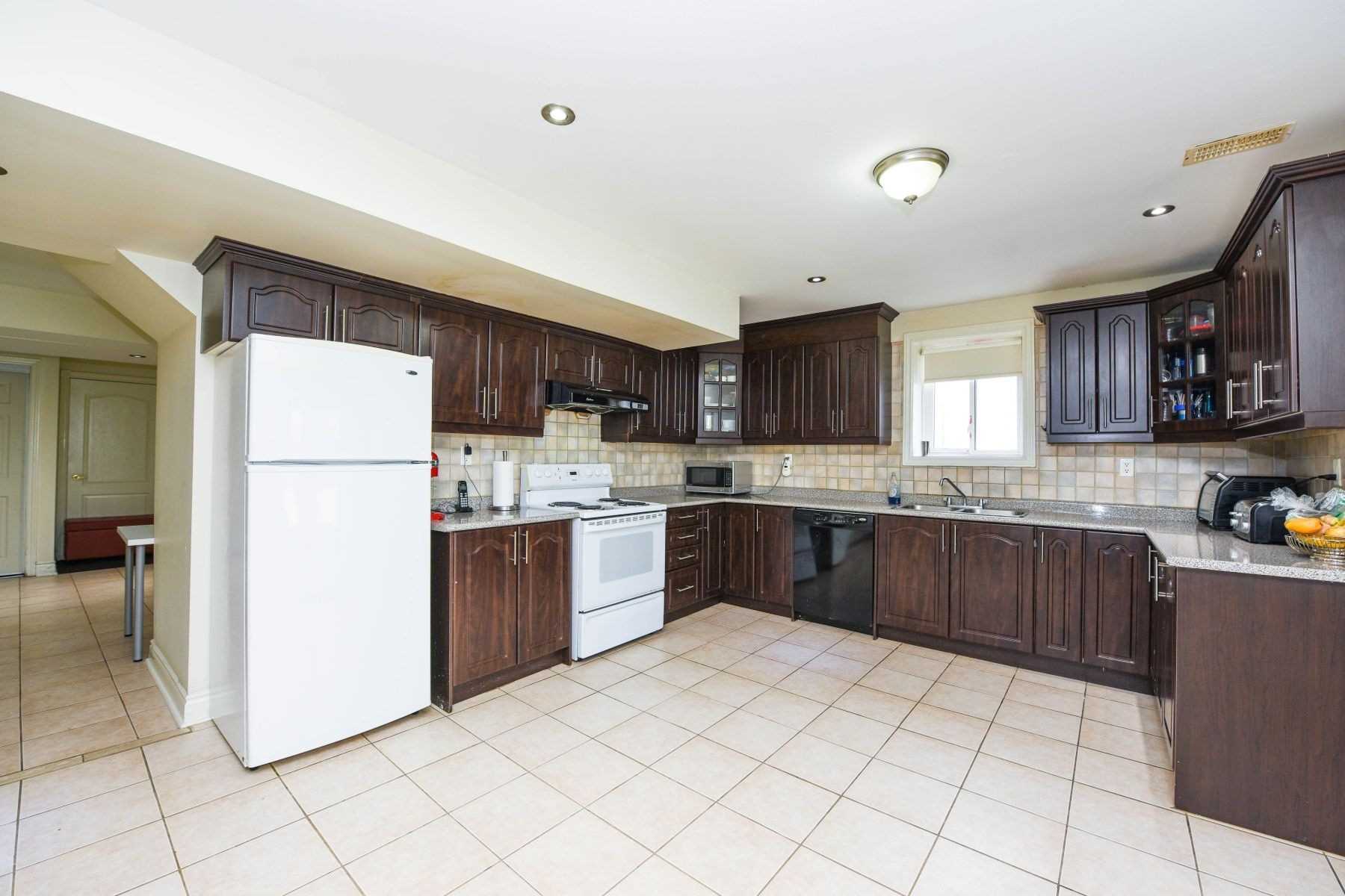 14707 Dixie Rd