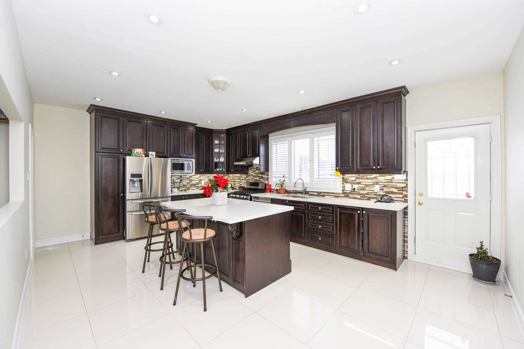 14707 Dixie Rd