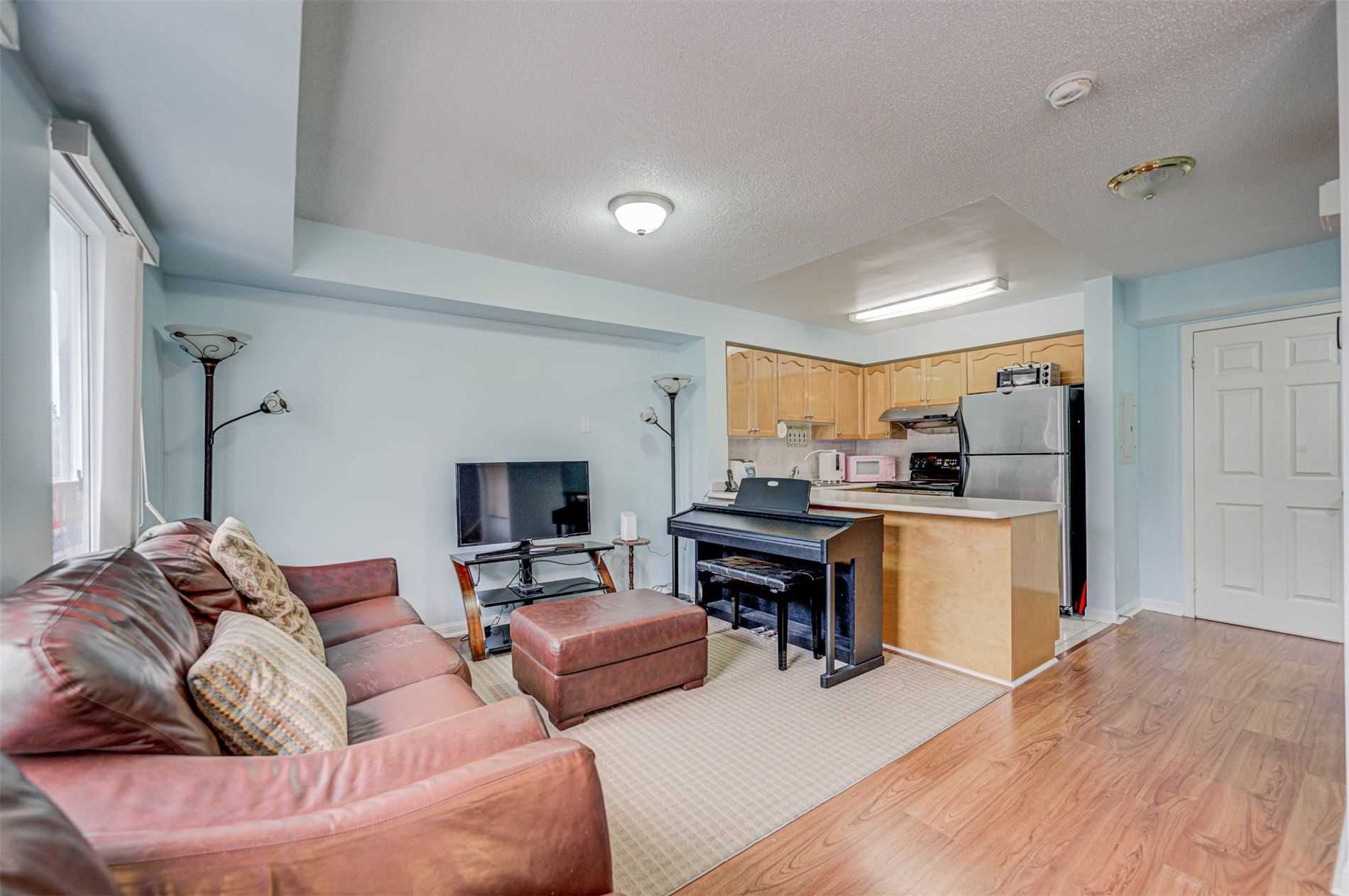 55 George Appleton Way #2095
