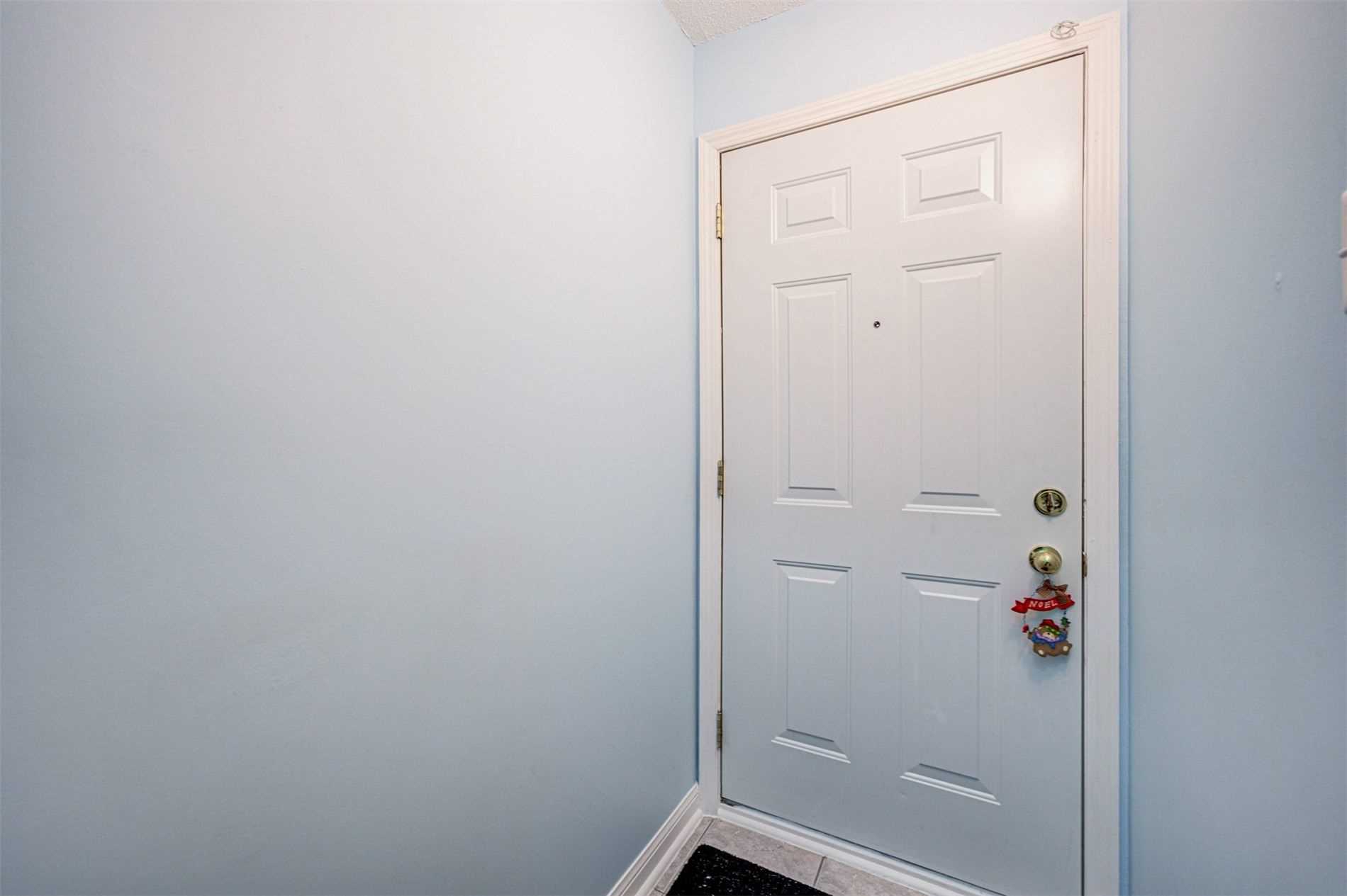 55 George Appleton Way #2095