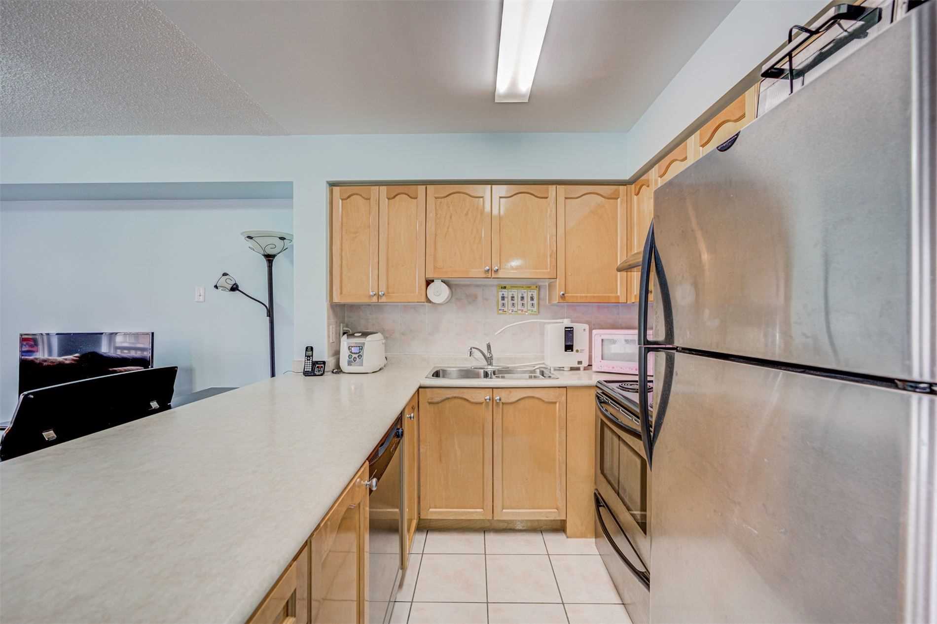 55 George Appleton Way #2095