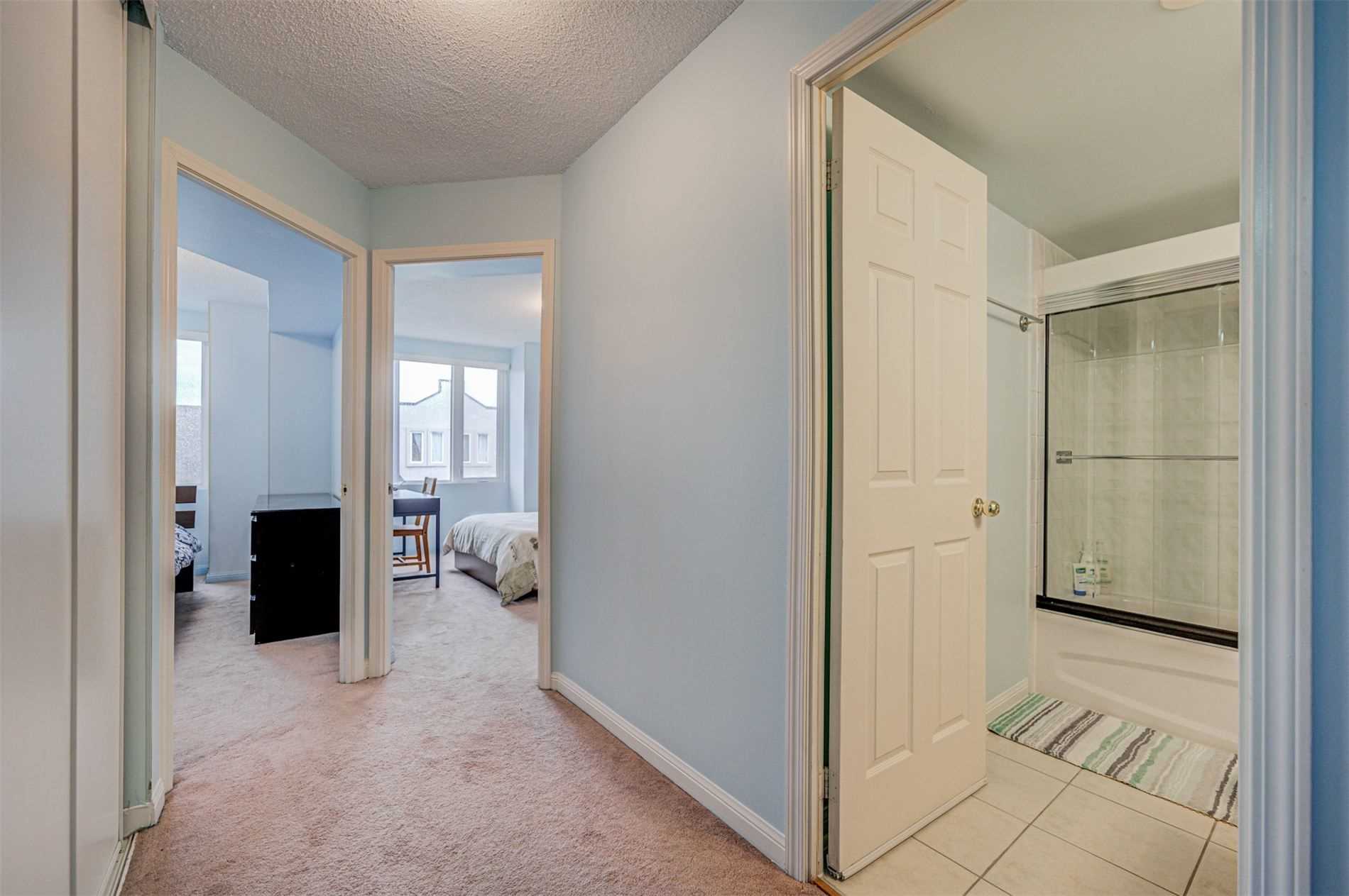 55 George Appleton Way #2095