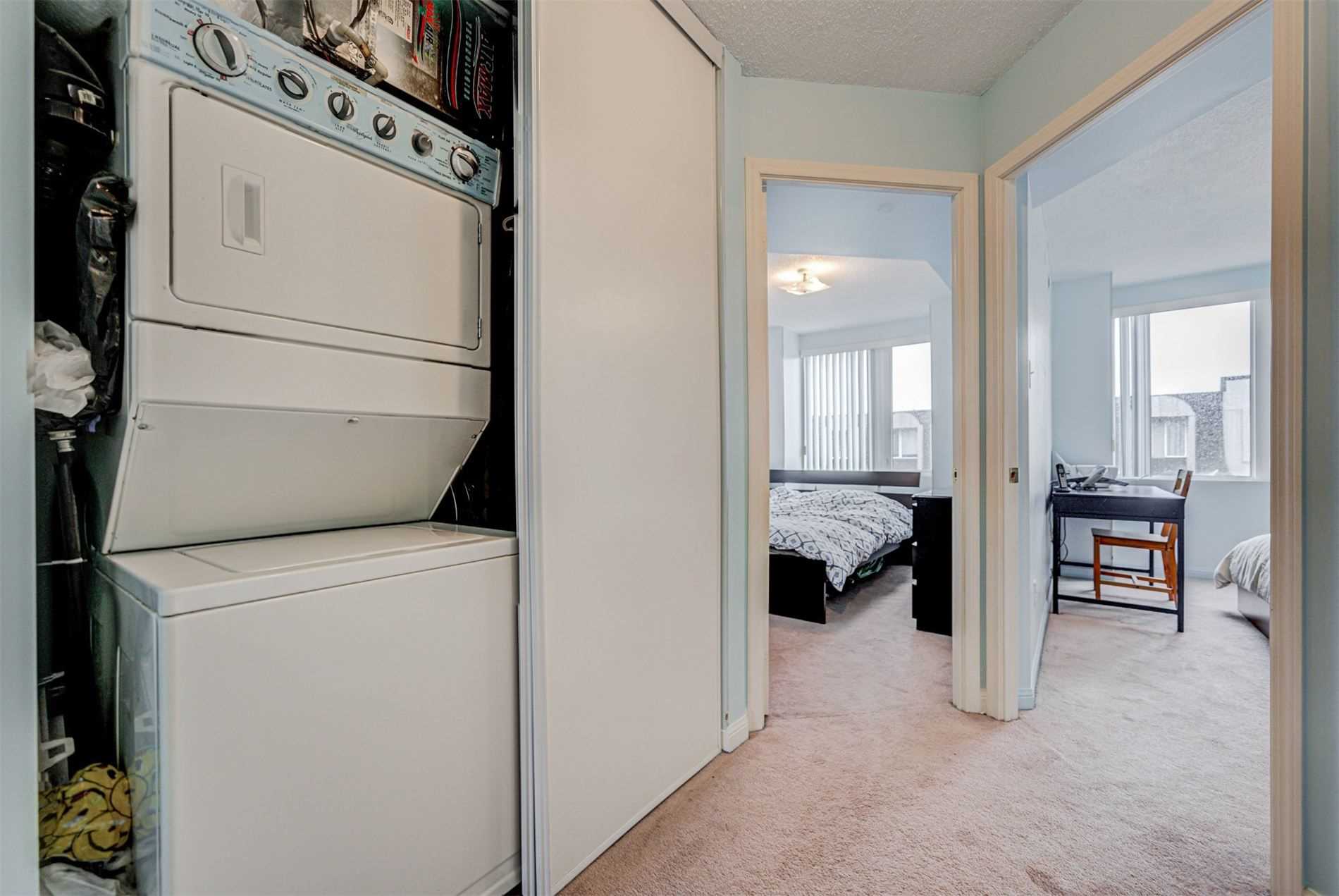 55 George Appleton Way #2095