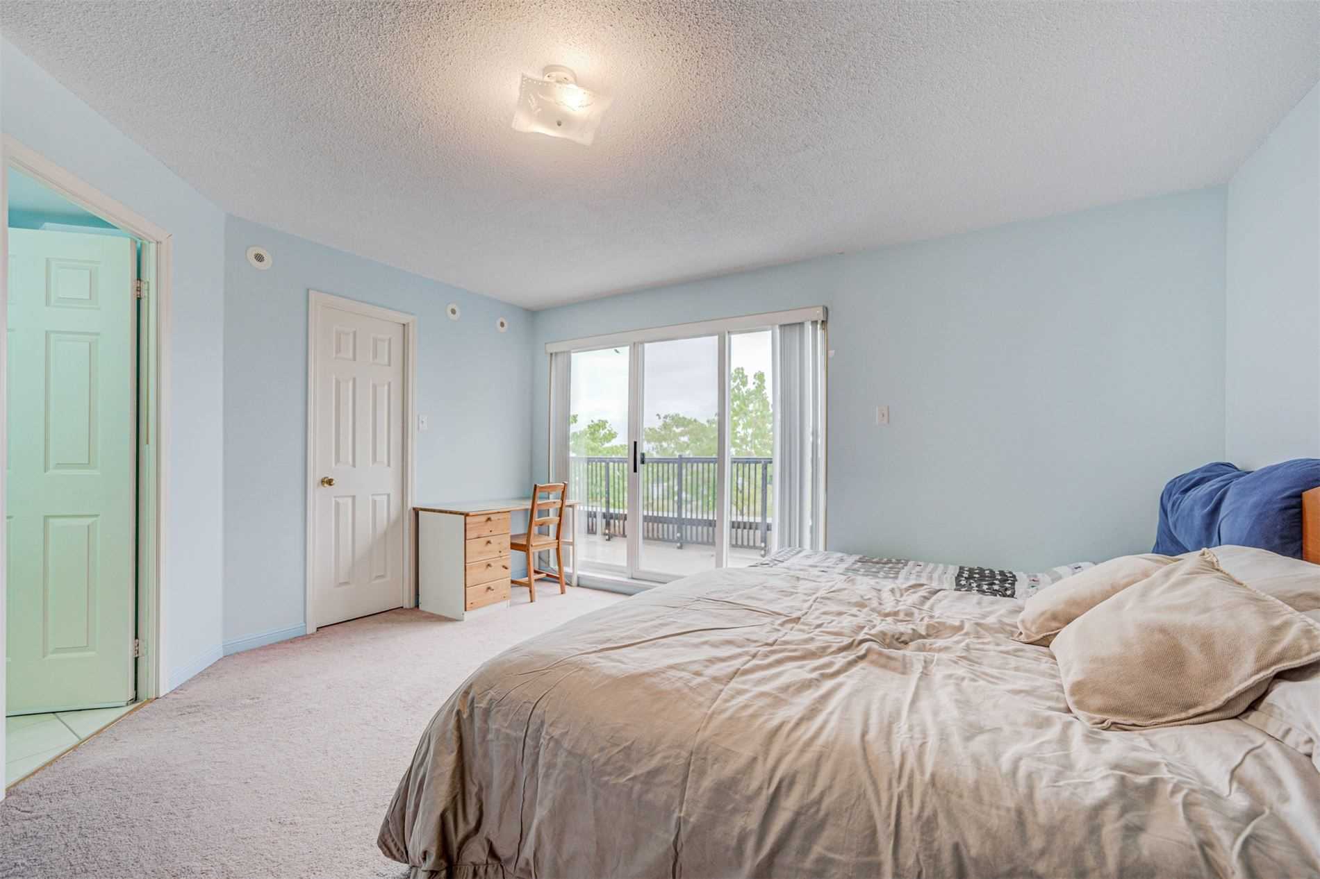 55 George Appleton Way #2095