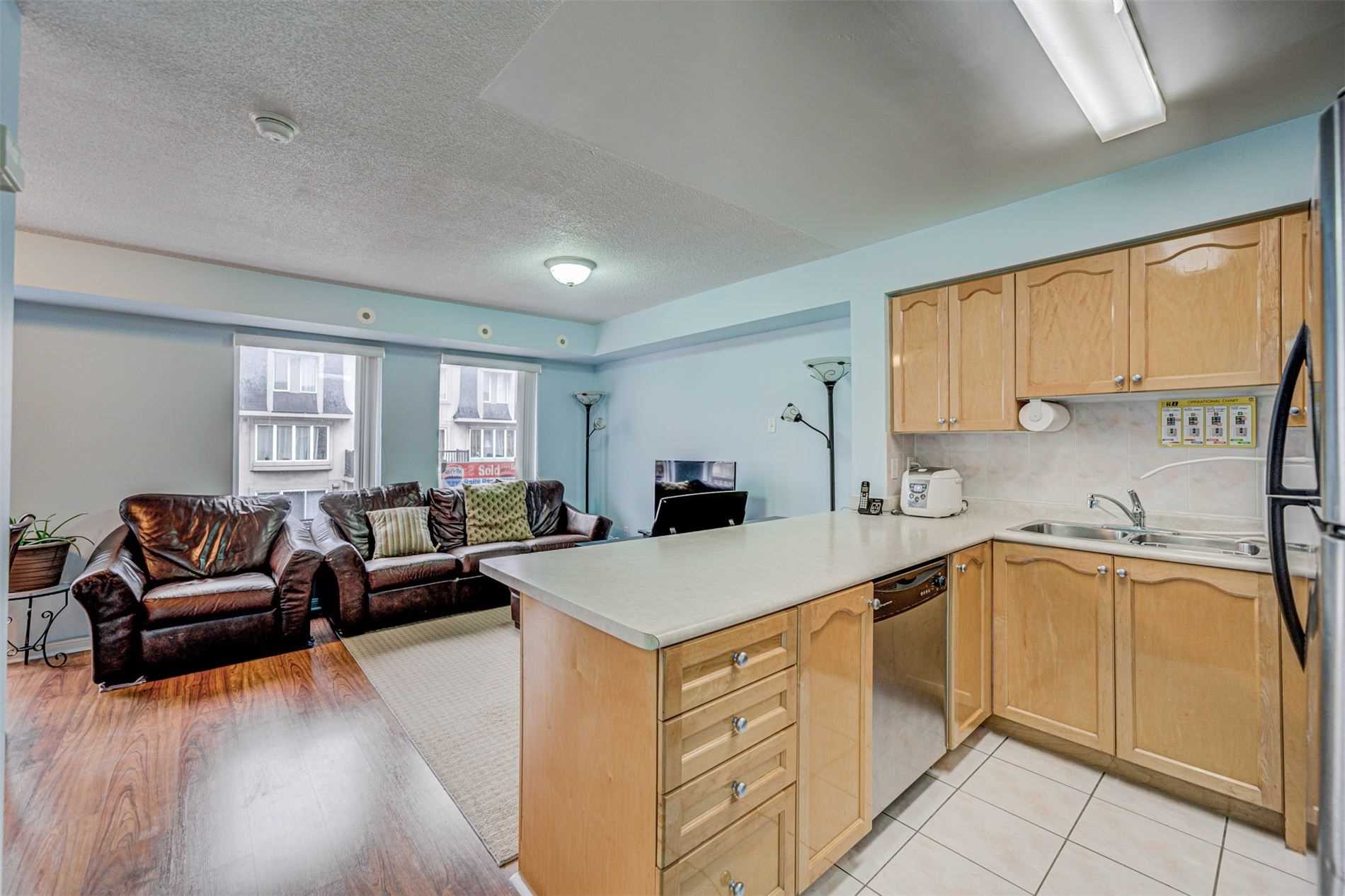 55 George Appleton Way #2095