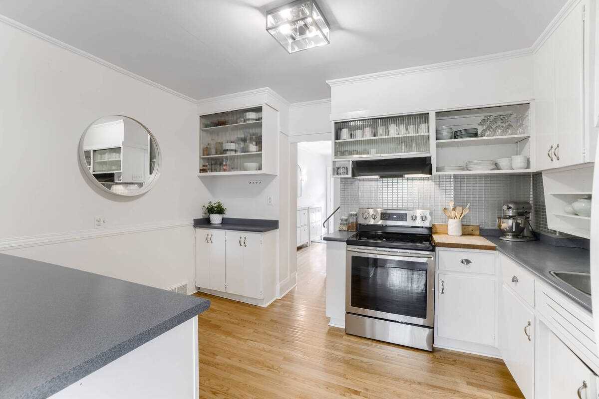 12 Wesley Ave