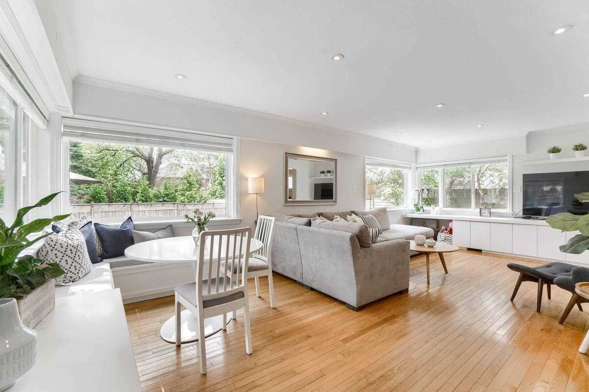12 Wesley Ave