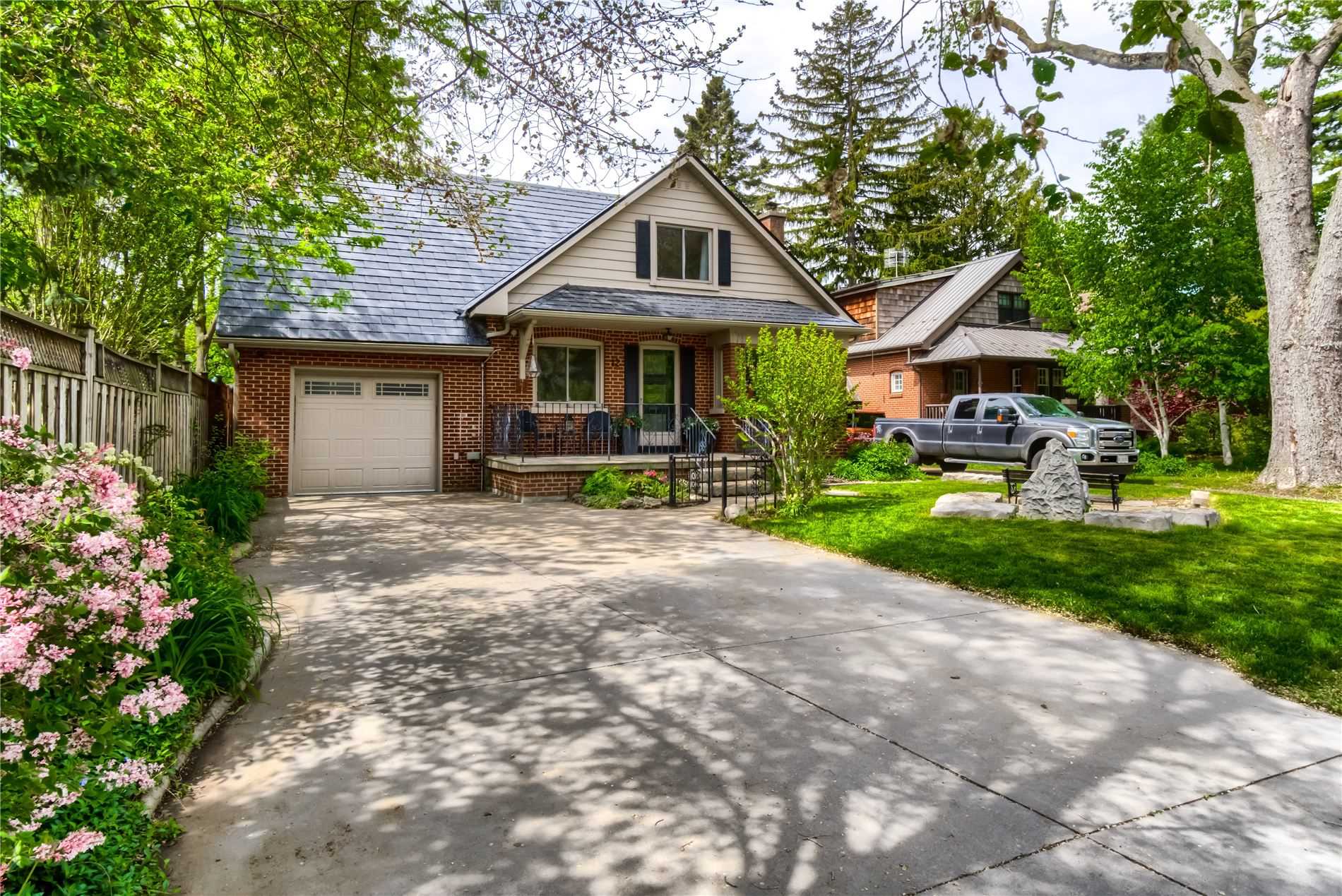 12 Wesley Ave