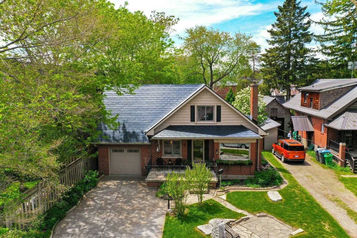 12 Wesley Ave