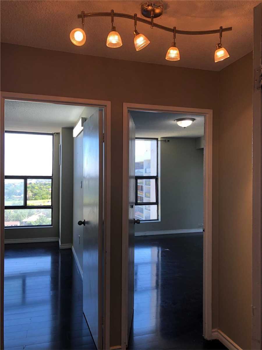 17 Knightsbridge Rd, #1803