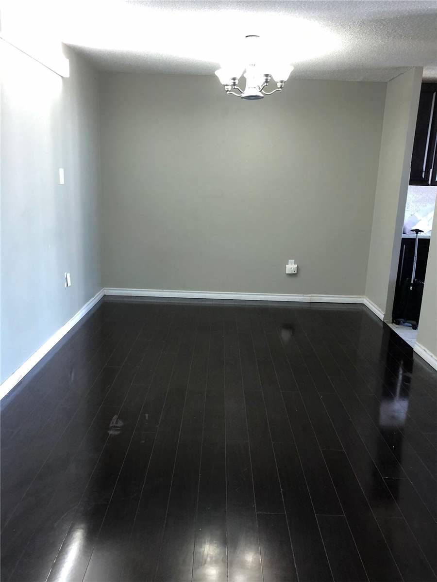 17 Knightsbridge Rd, #1803