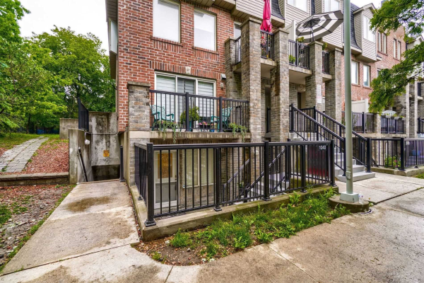 115 George Appleton Way 115 George Appleton Way