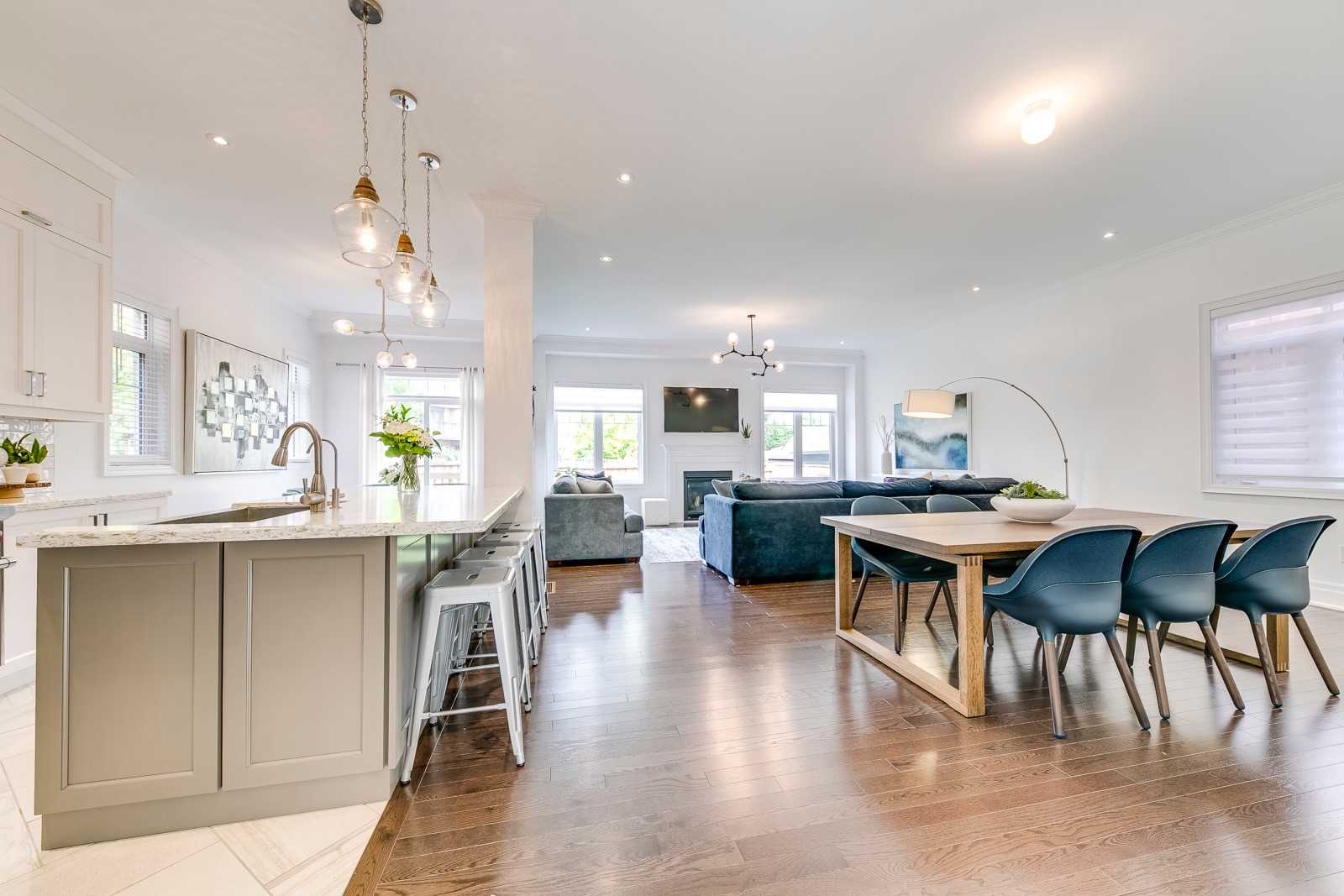 121 Waterview Common