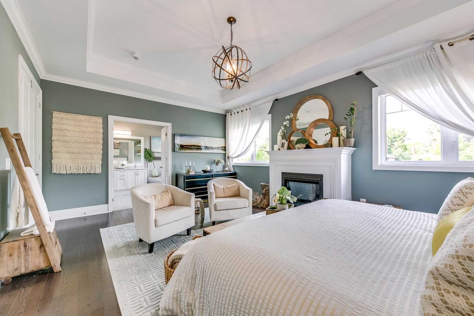 121 Waterview Common
