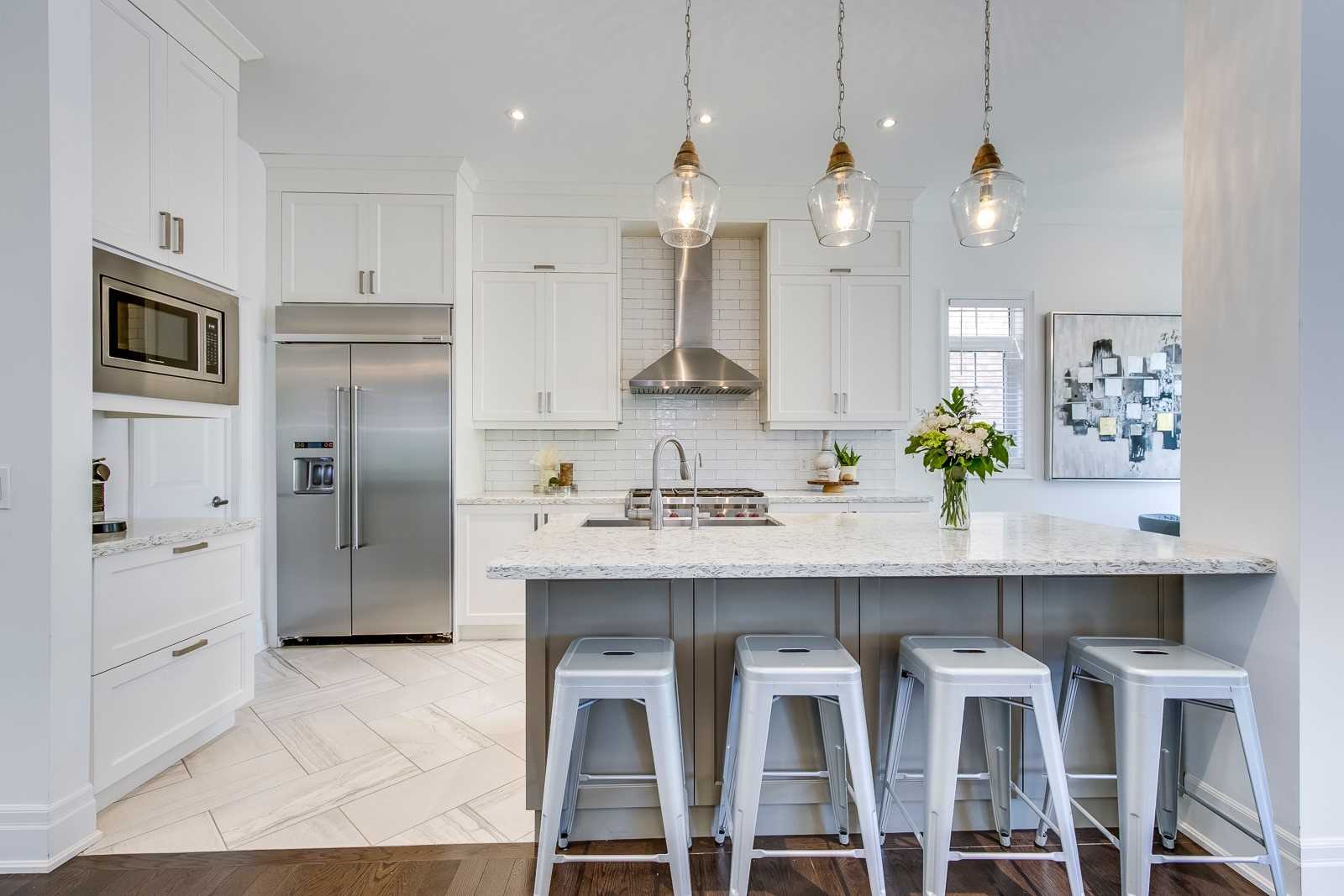 121 Waterview Common