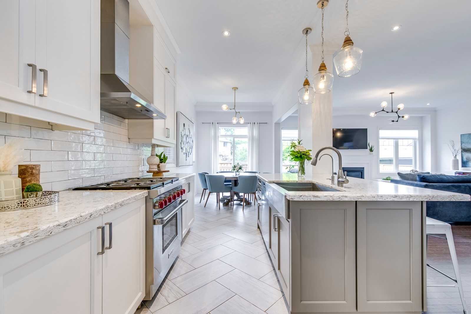 121 Waterview Common
