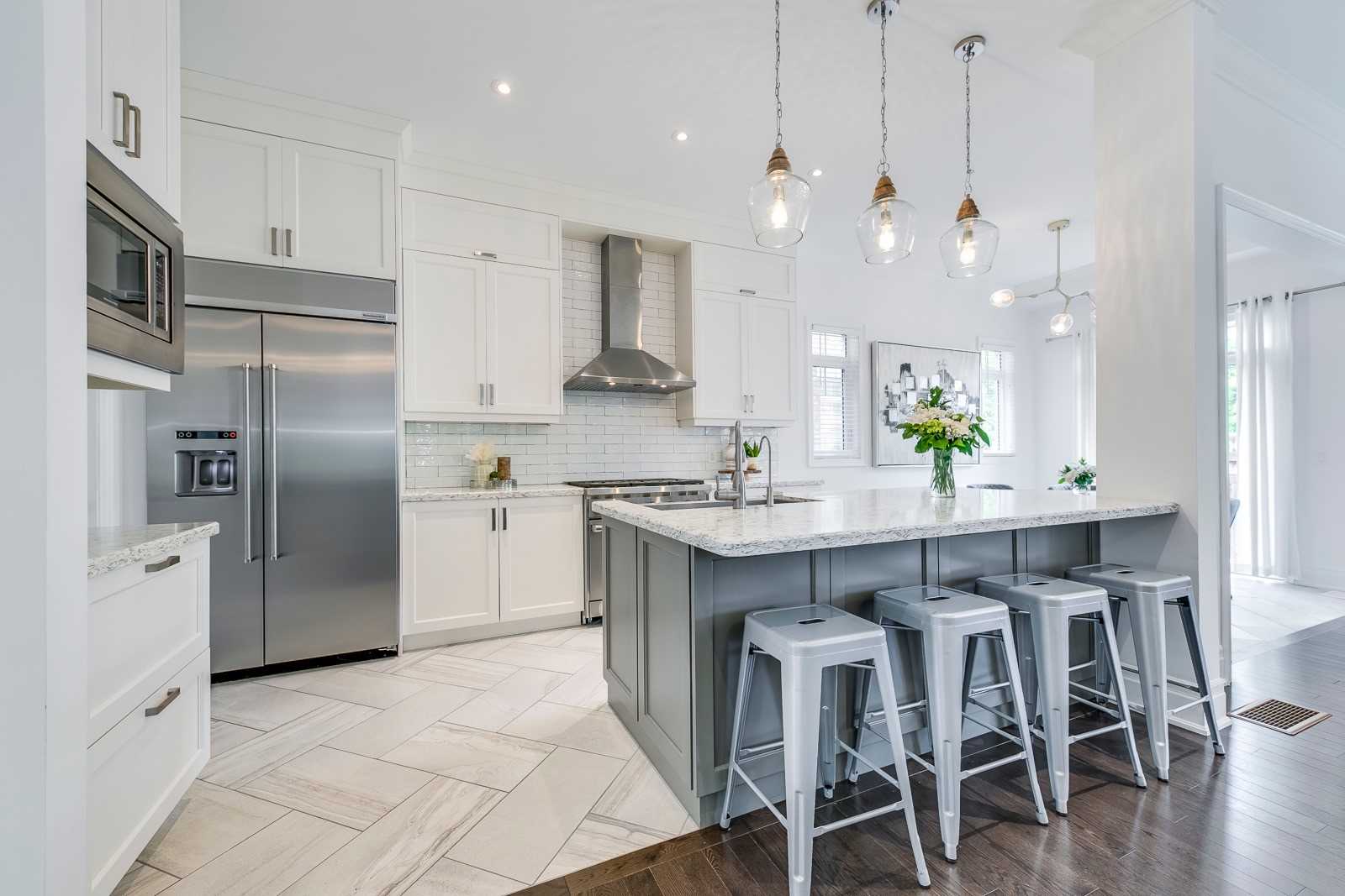 121 Waterview Common
