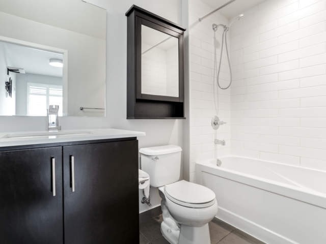 365 Prince Of Wales Dr, #1910