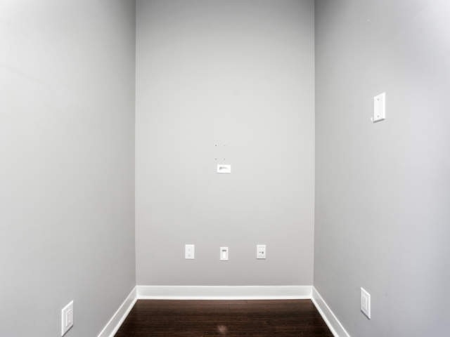 365 Prince Of Wales Dr, #1910