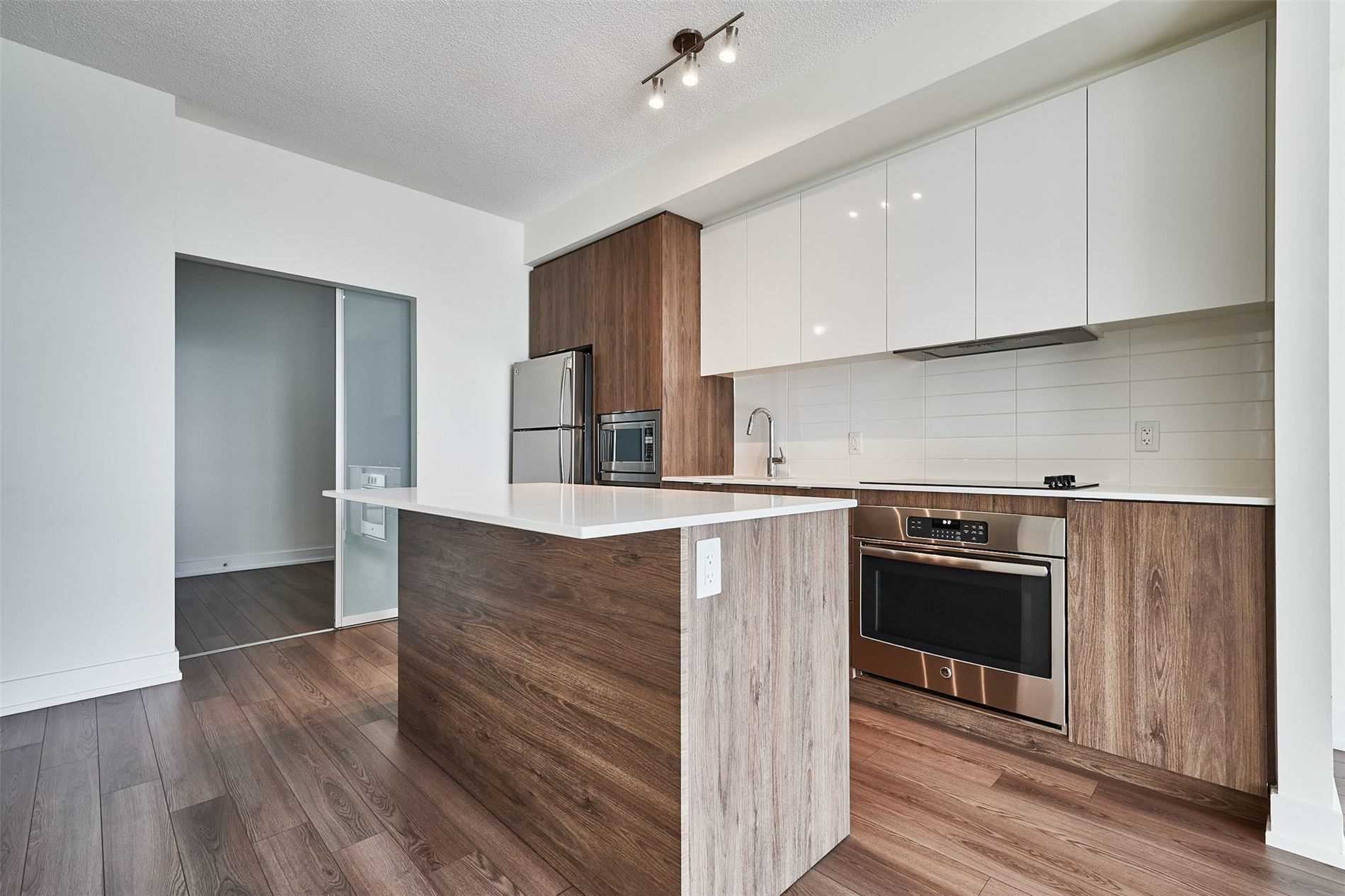 8 Ann St, #1103