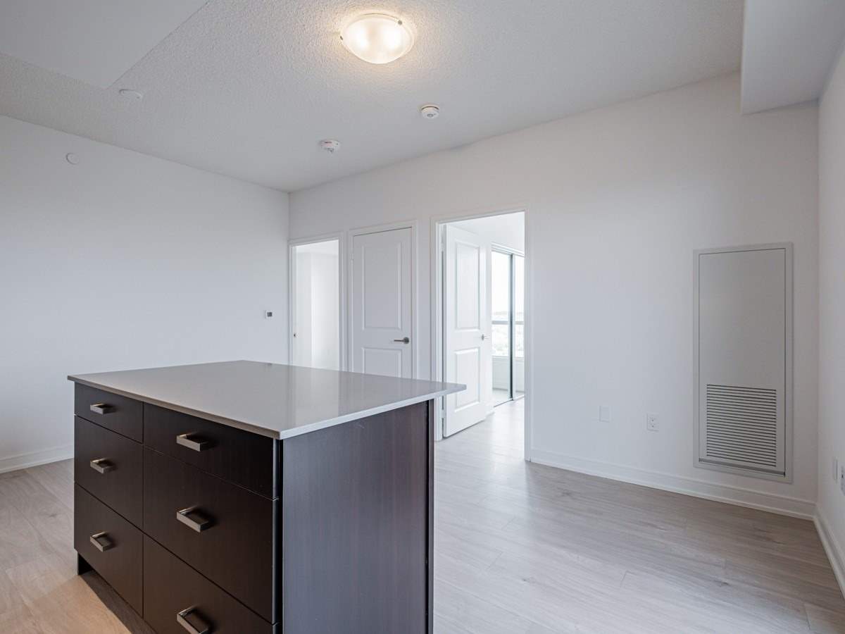 8 Nahani Way #1601