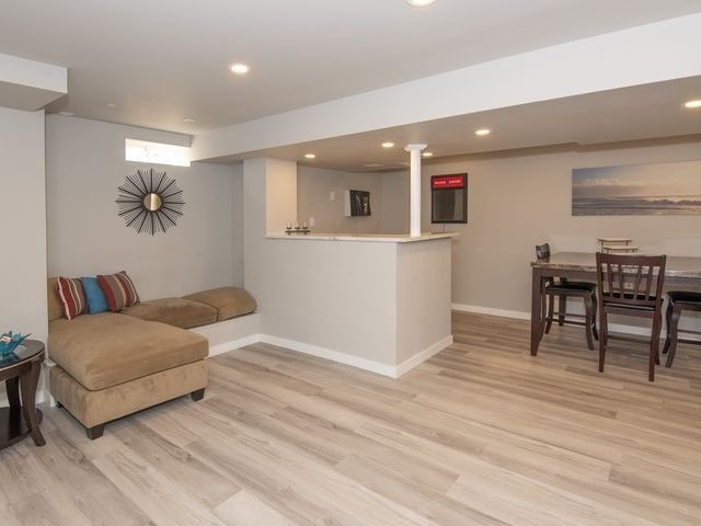 459 Etheridge Ave