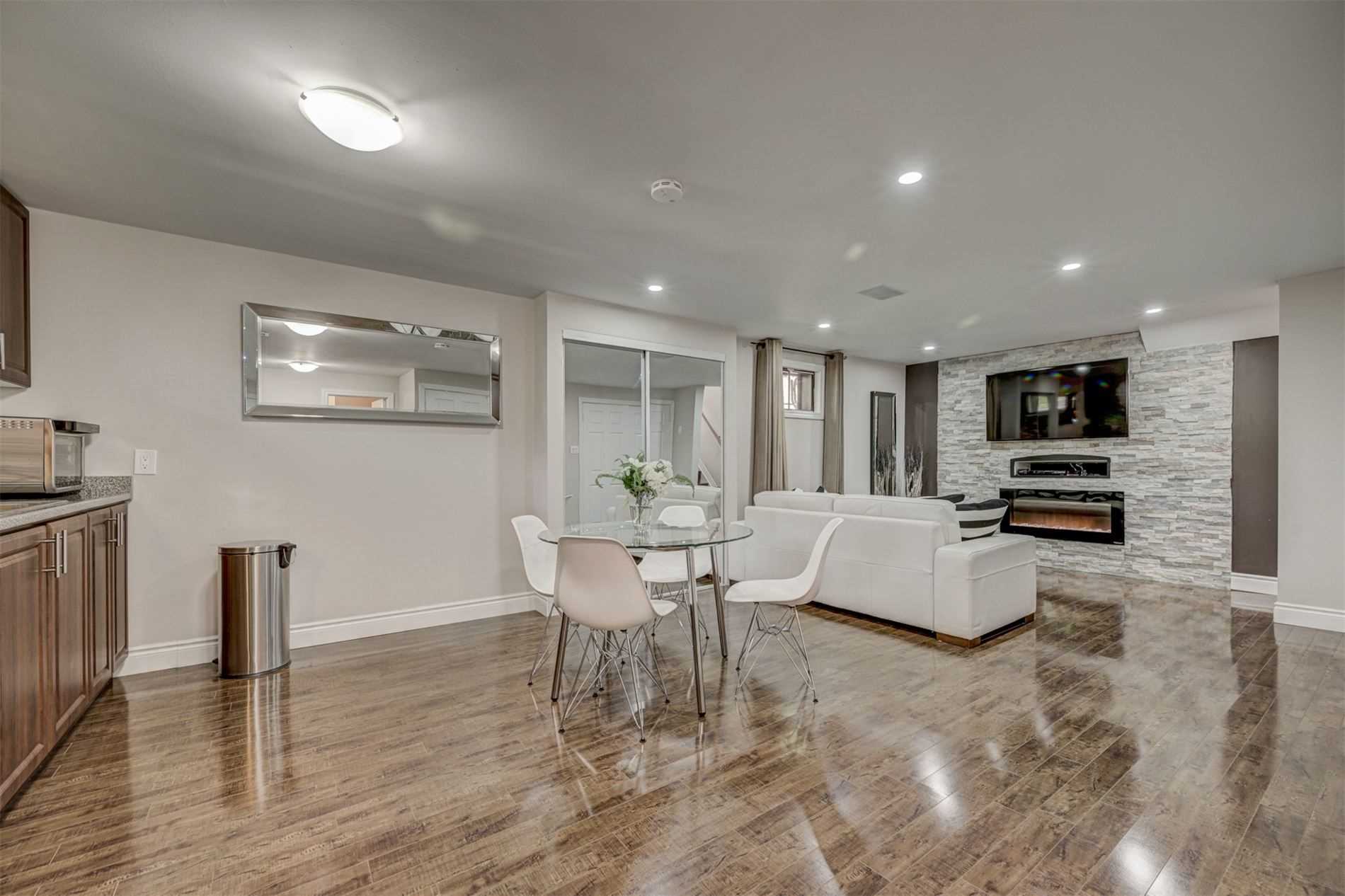 47 Glenora Cres