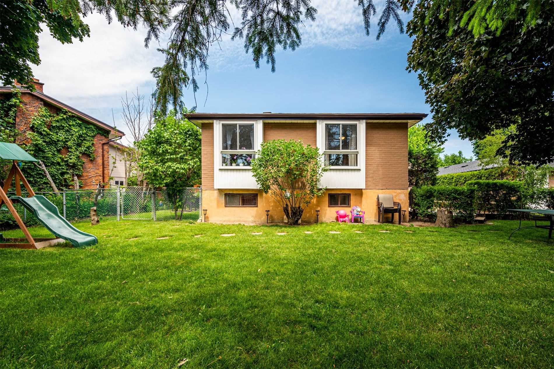47 Glenora Cres
