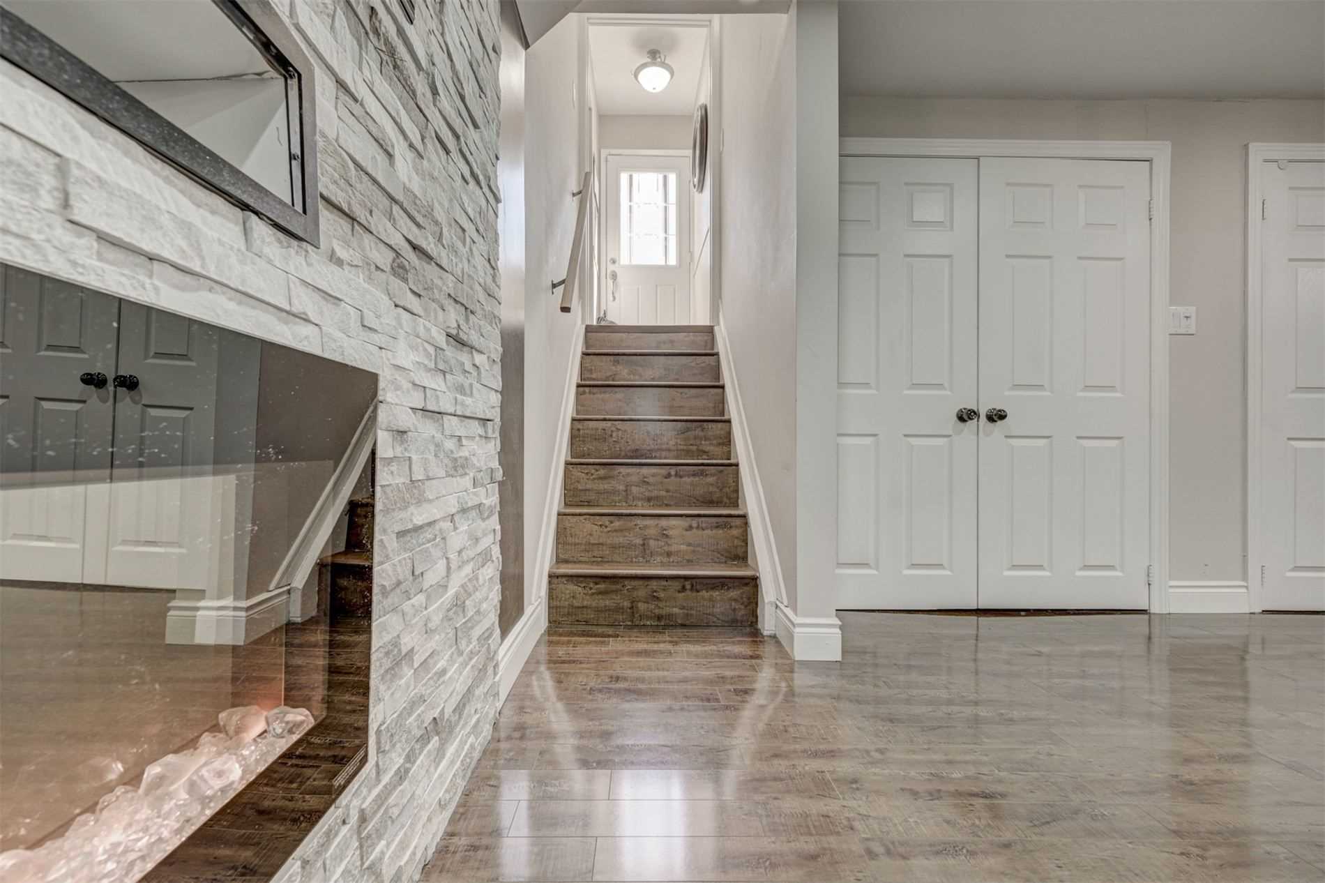 47 Glenora Cres