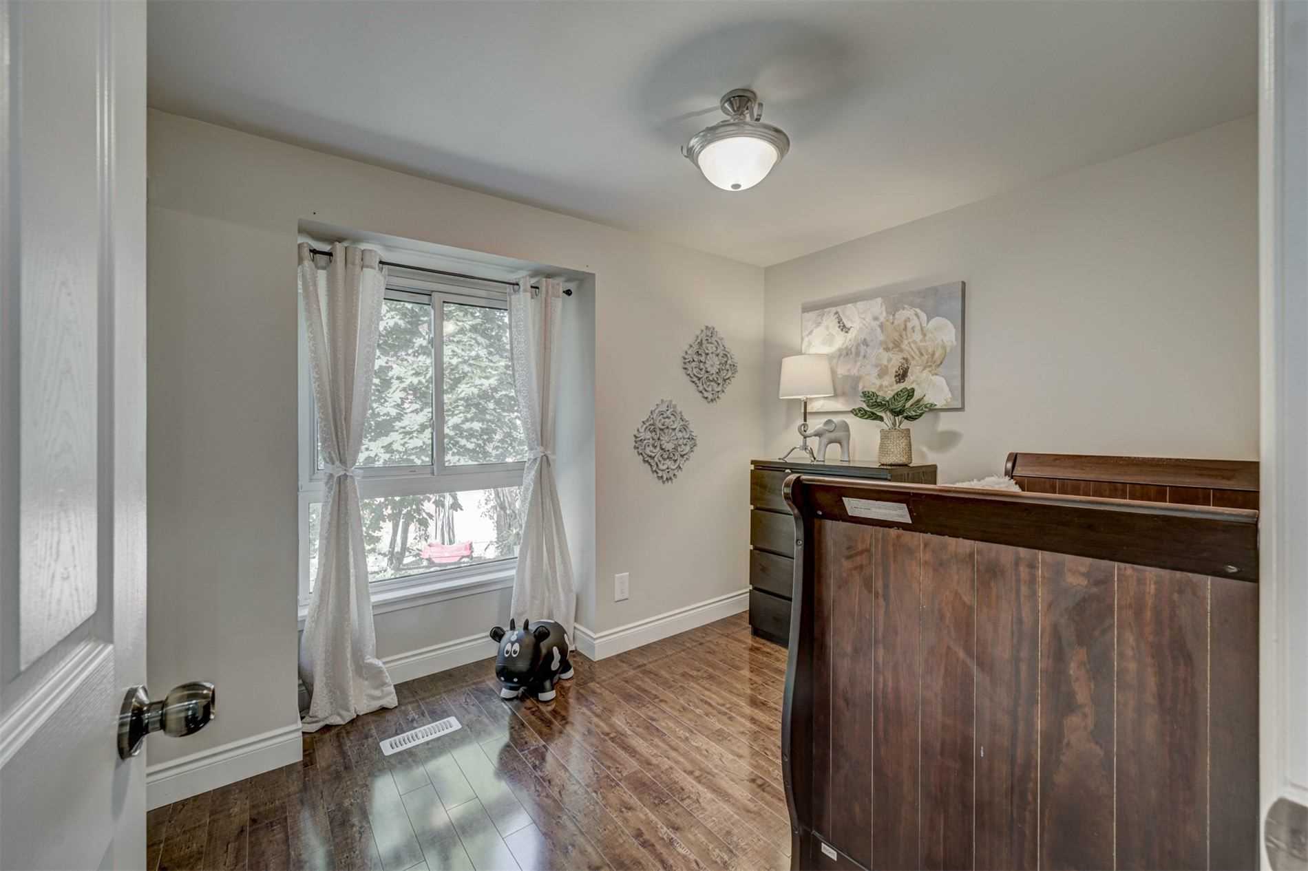 47 Glenora Cres