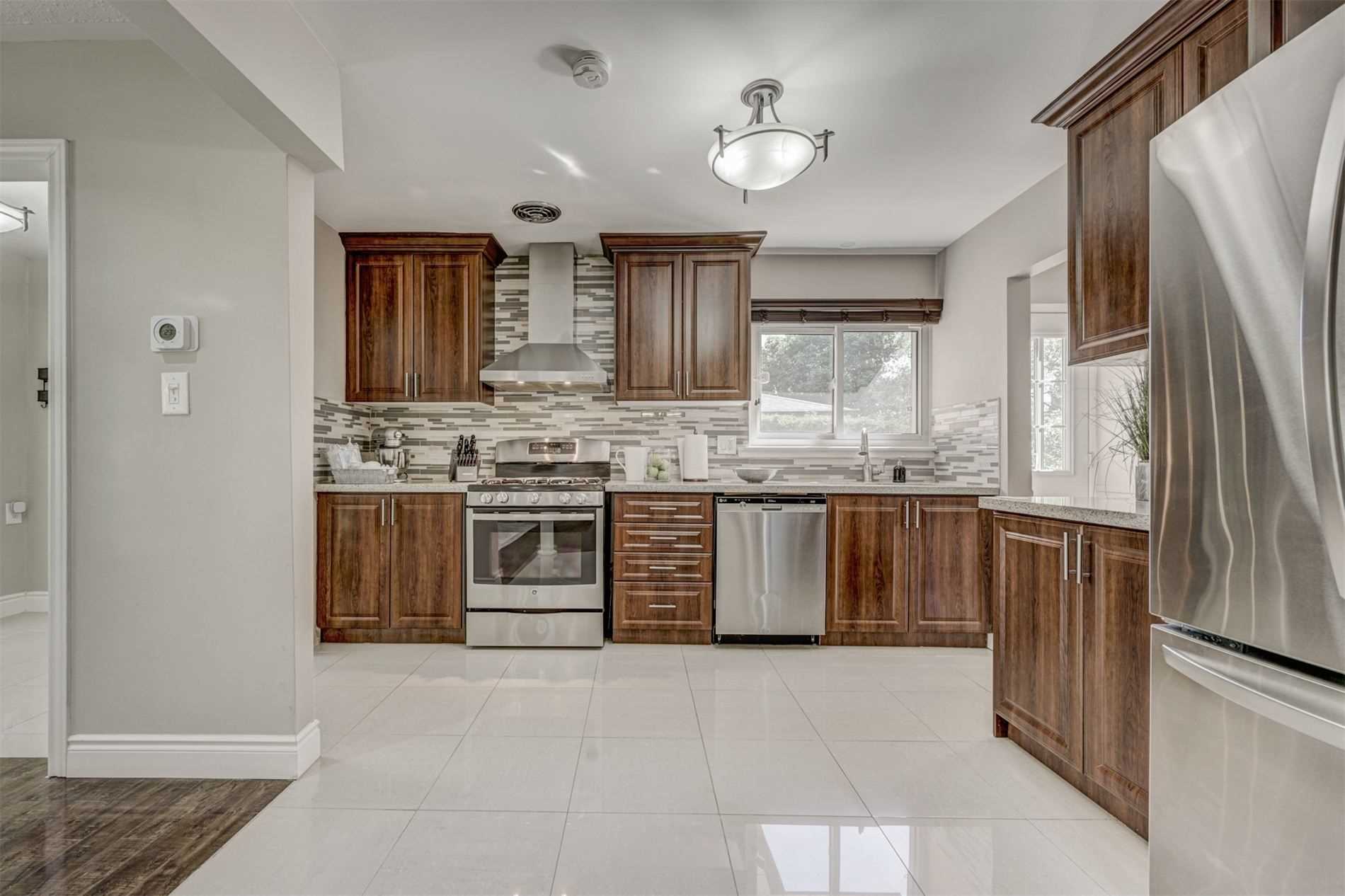 47 Glenora Cres