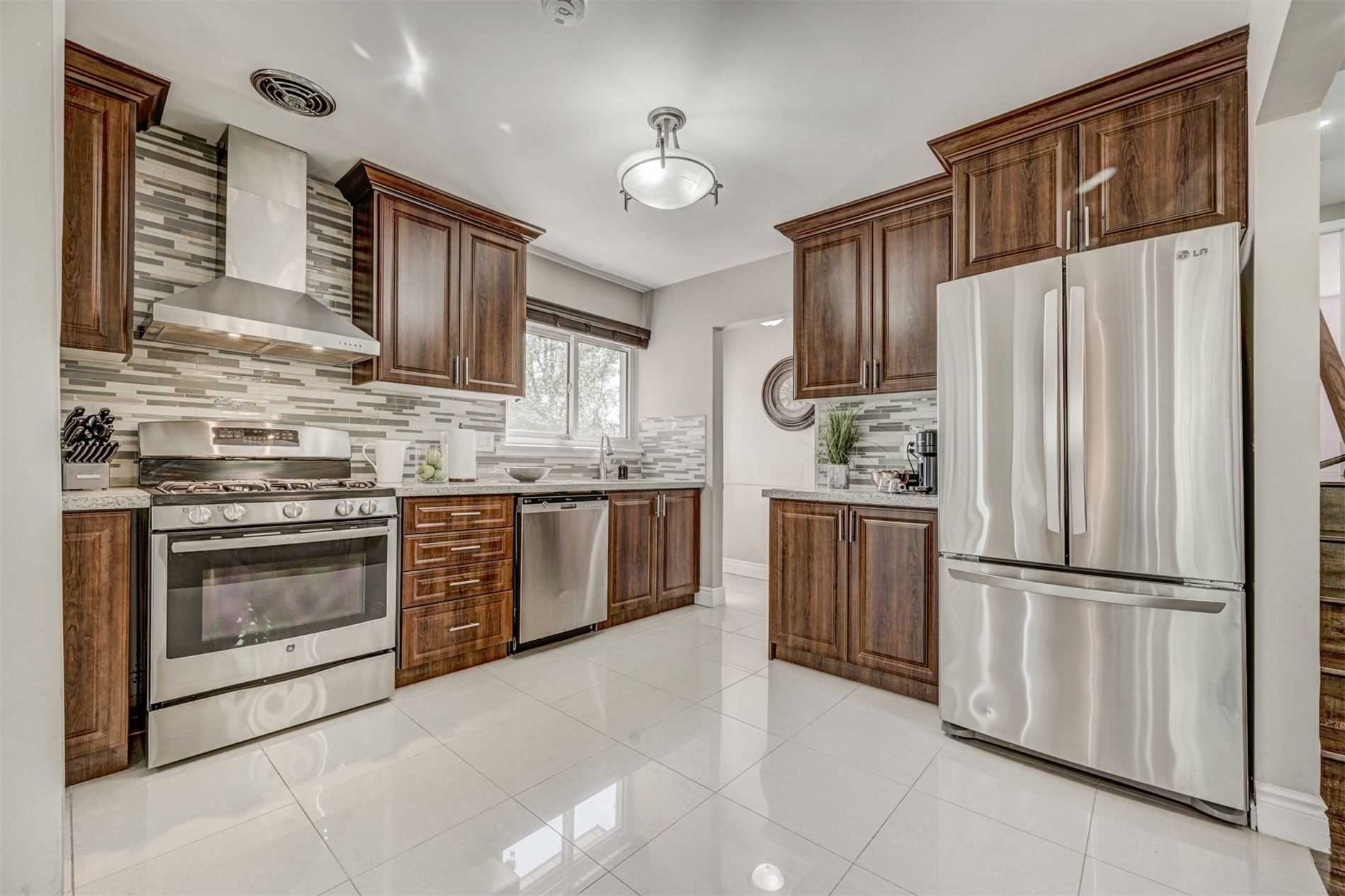 47 Glenora Cres