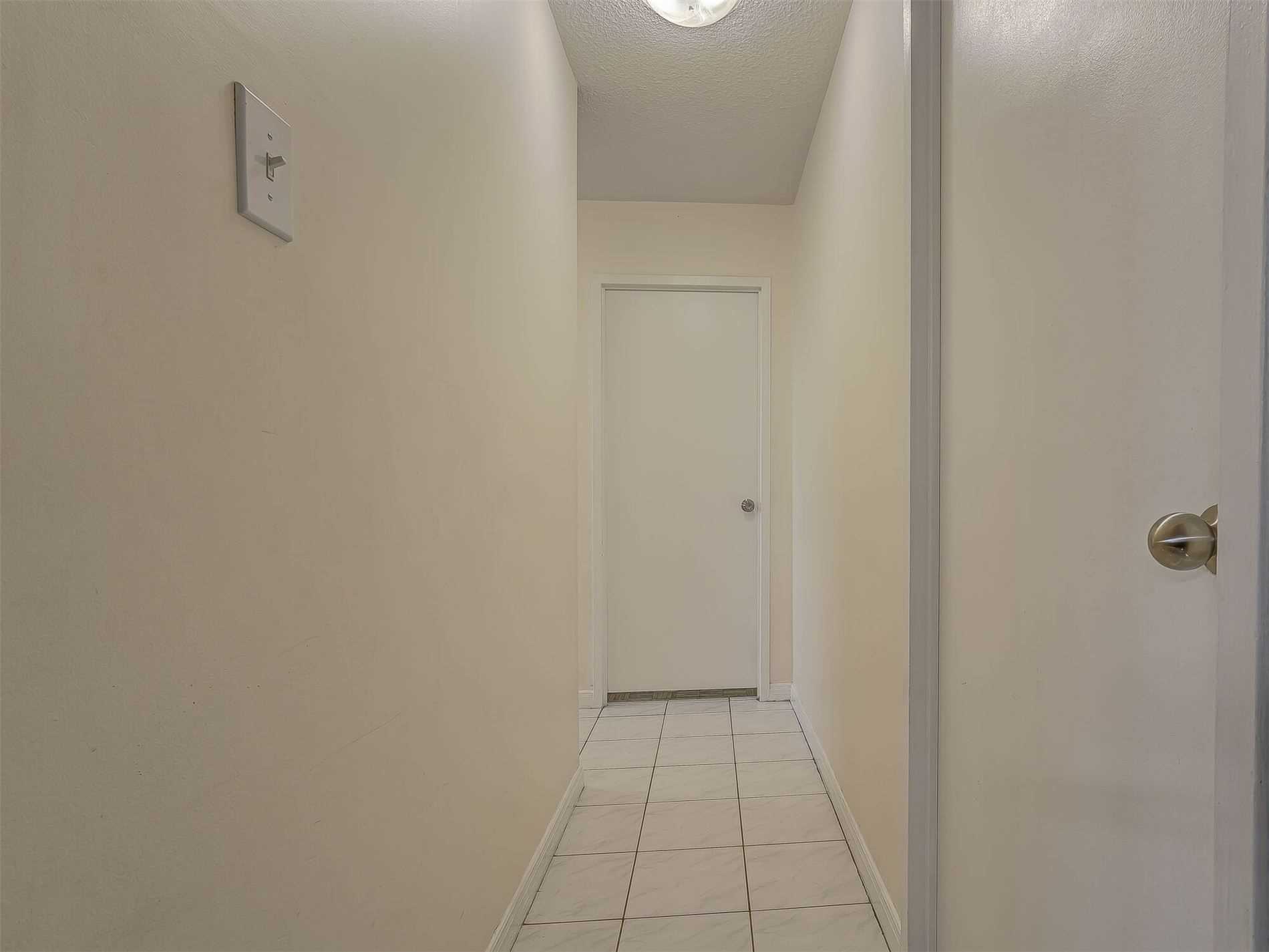 49 Silverstone Dr, #308