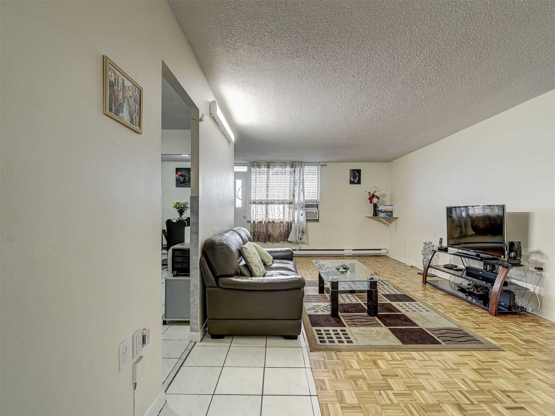 49 Silverstone Dr, #308