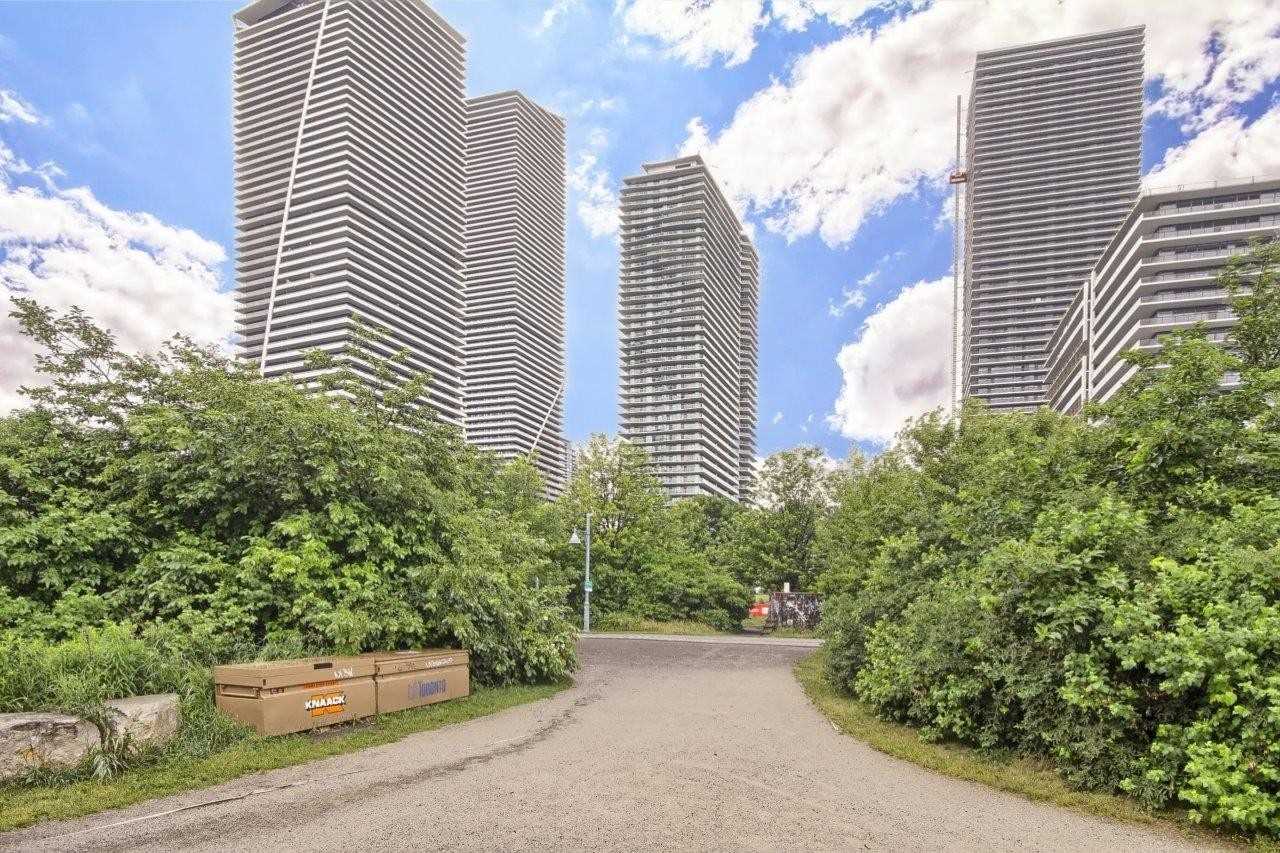33 Shore Breeze Dr, #2606