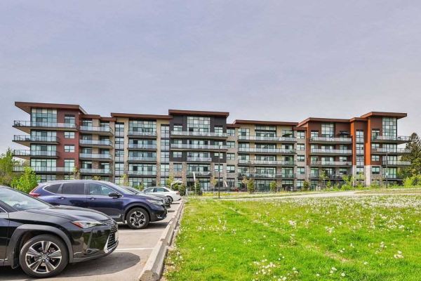 1575 Lakeshore Rd W, Mississauga