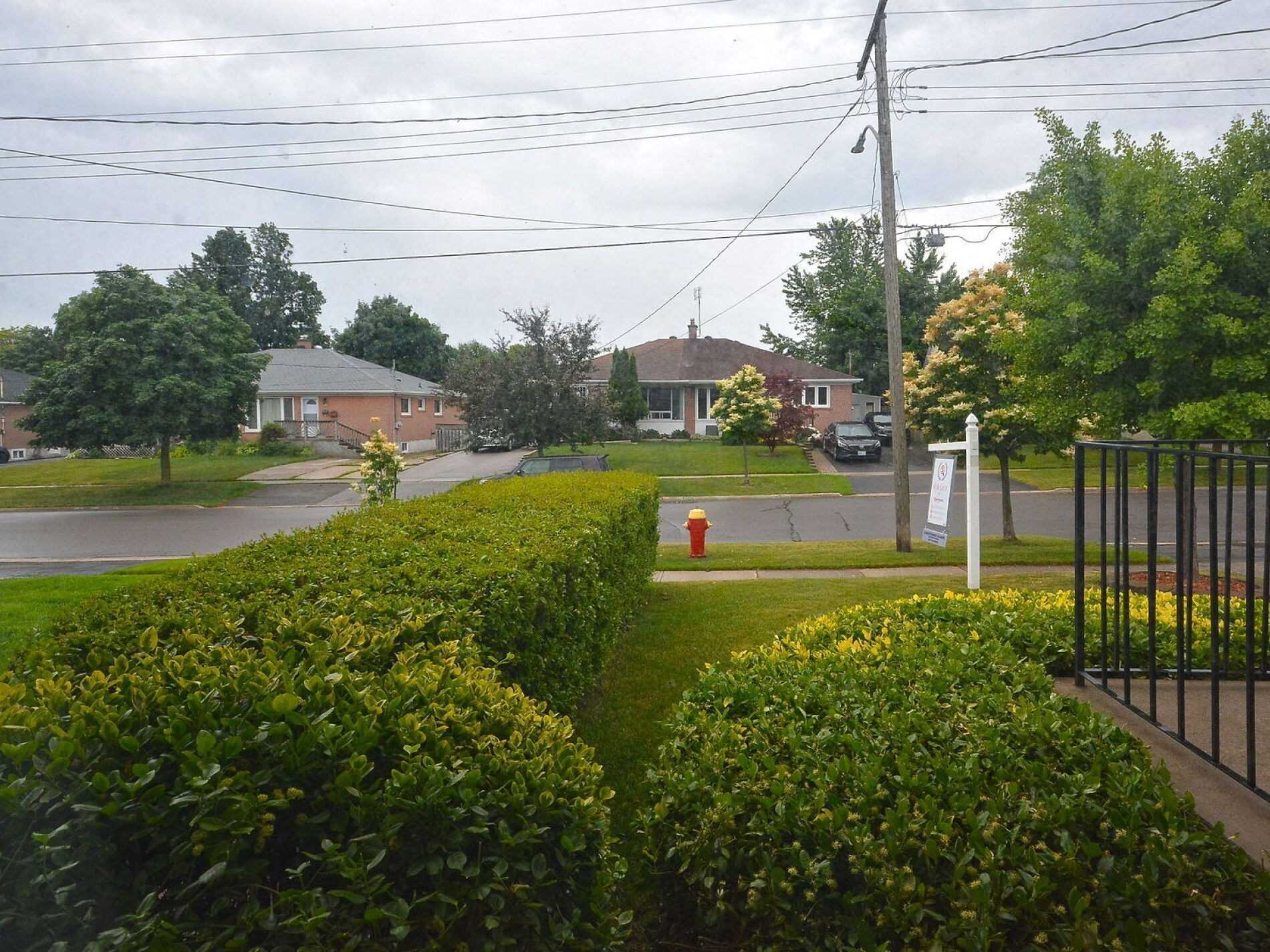 67 Raylawn Cres