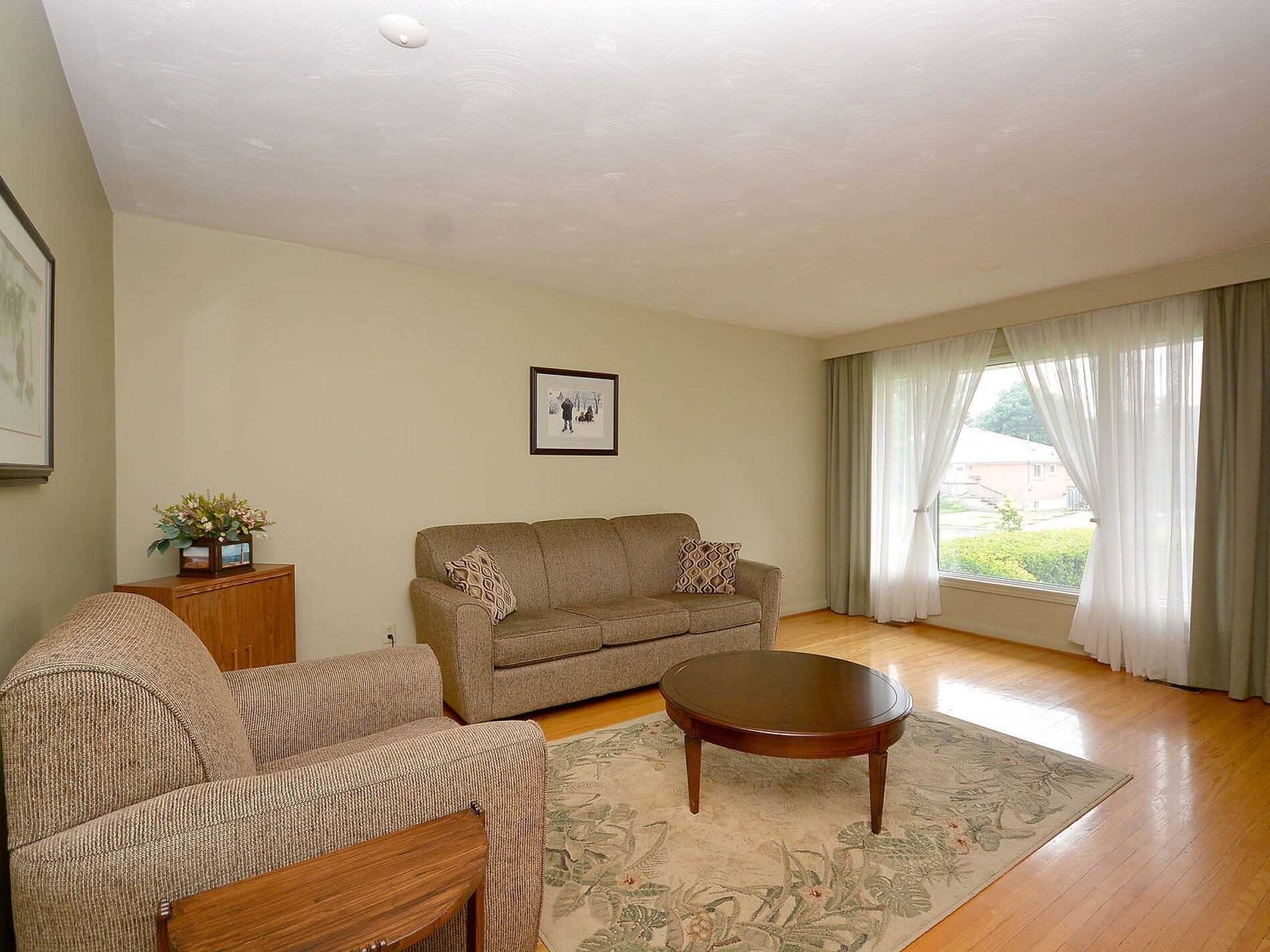 67 Raylawn Cres