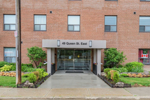 49 Queen St E, Mississauga