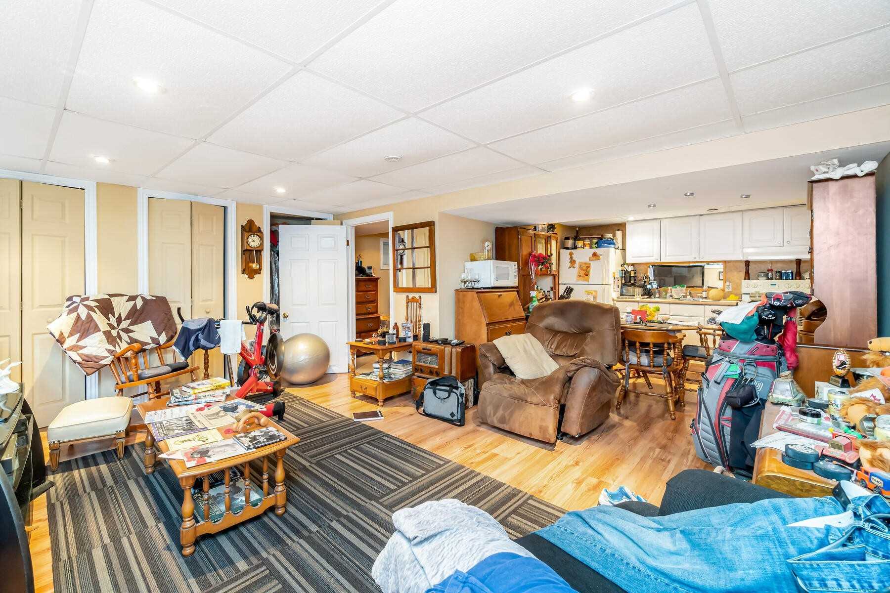 63 Faludon Dr