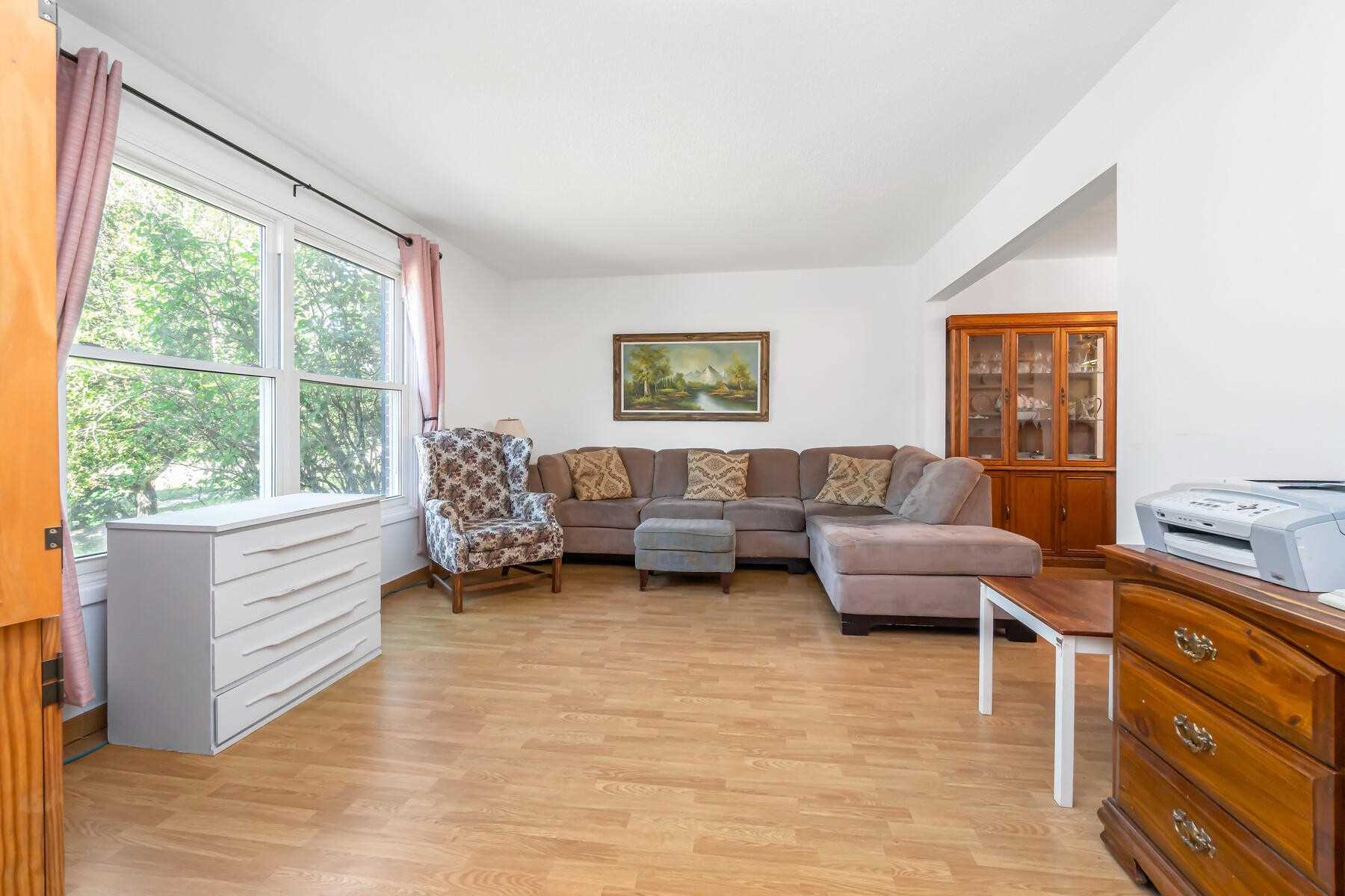 63 Faludon Dr