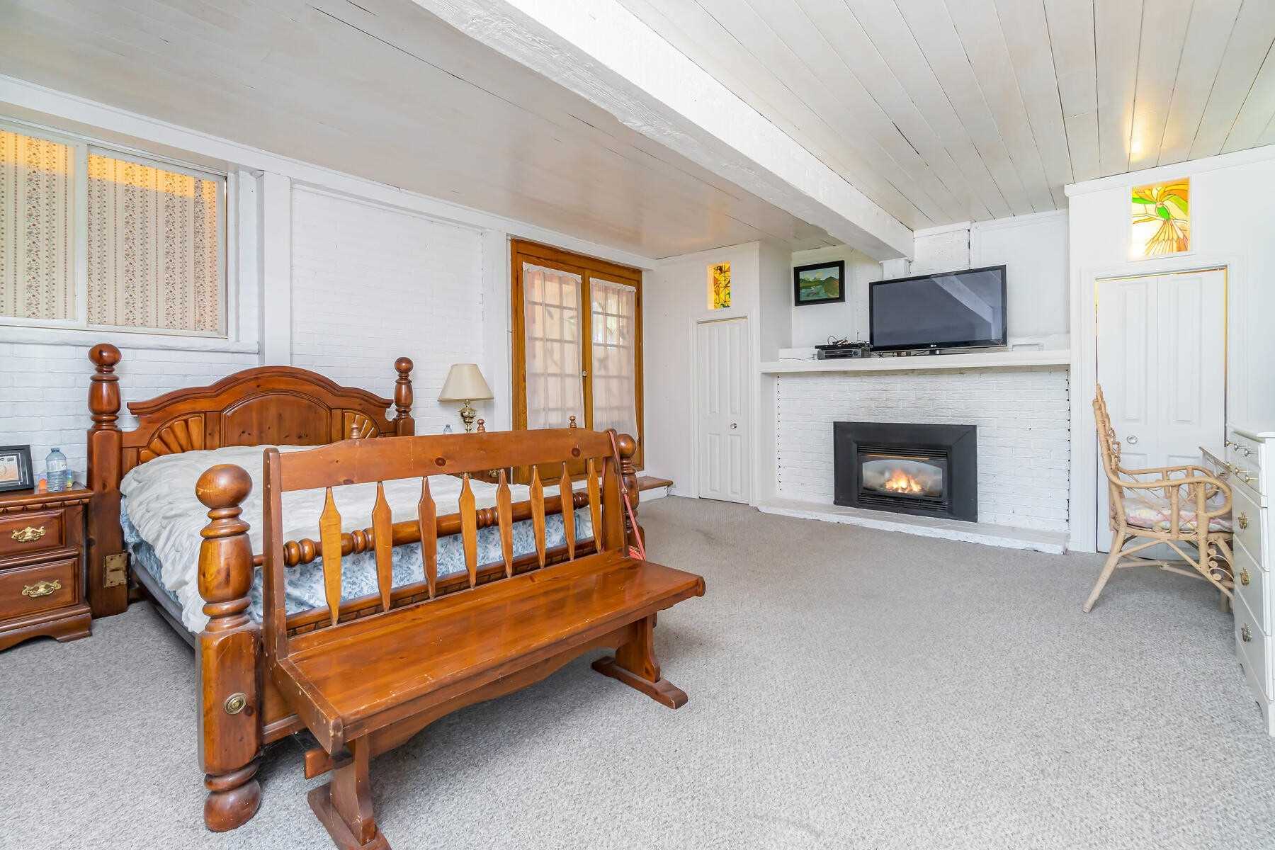 63 Faludon Dr