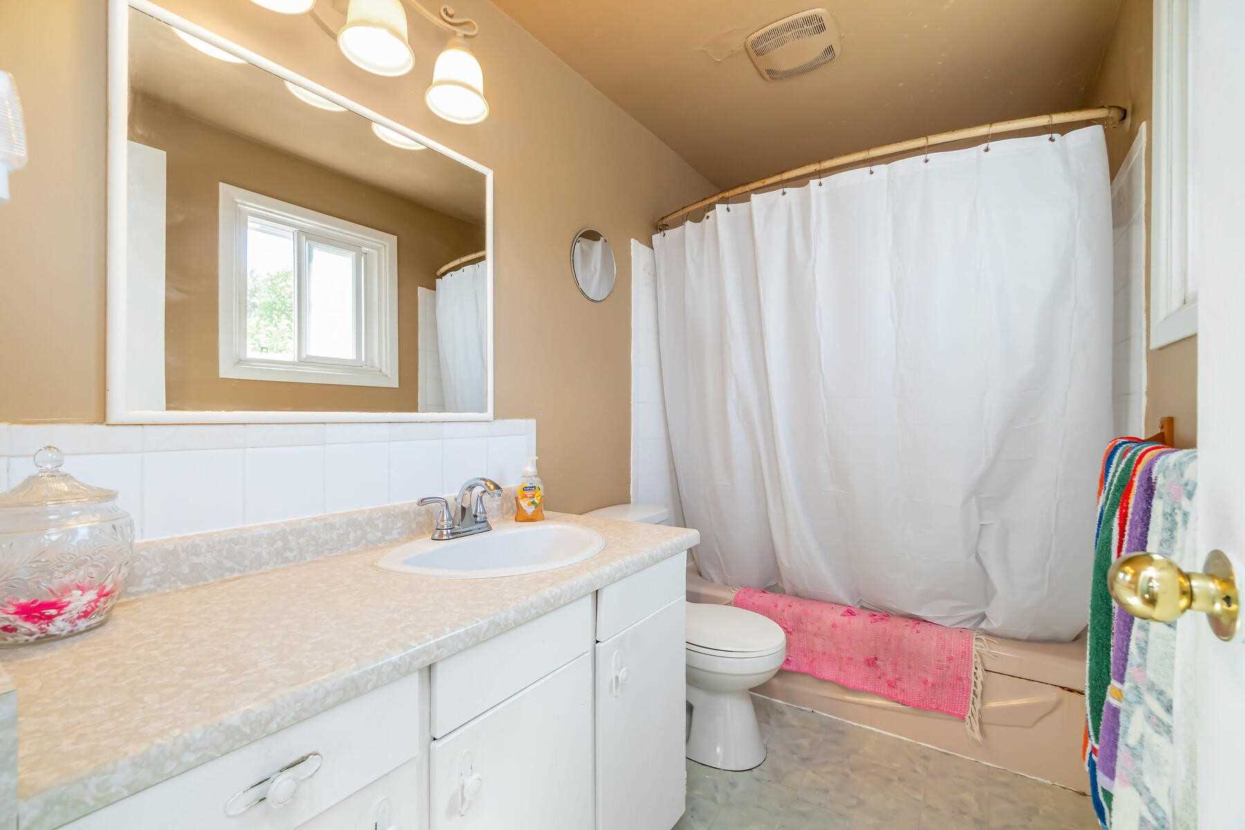 63 Faludon Dr