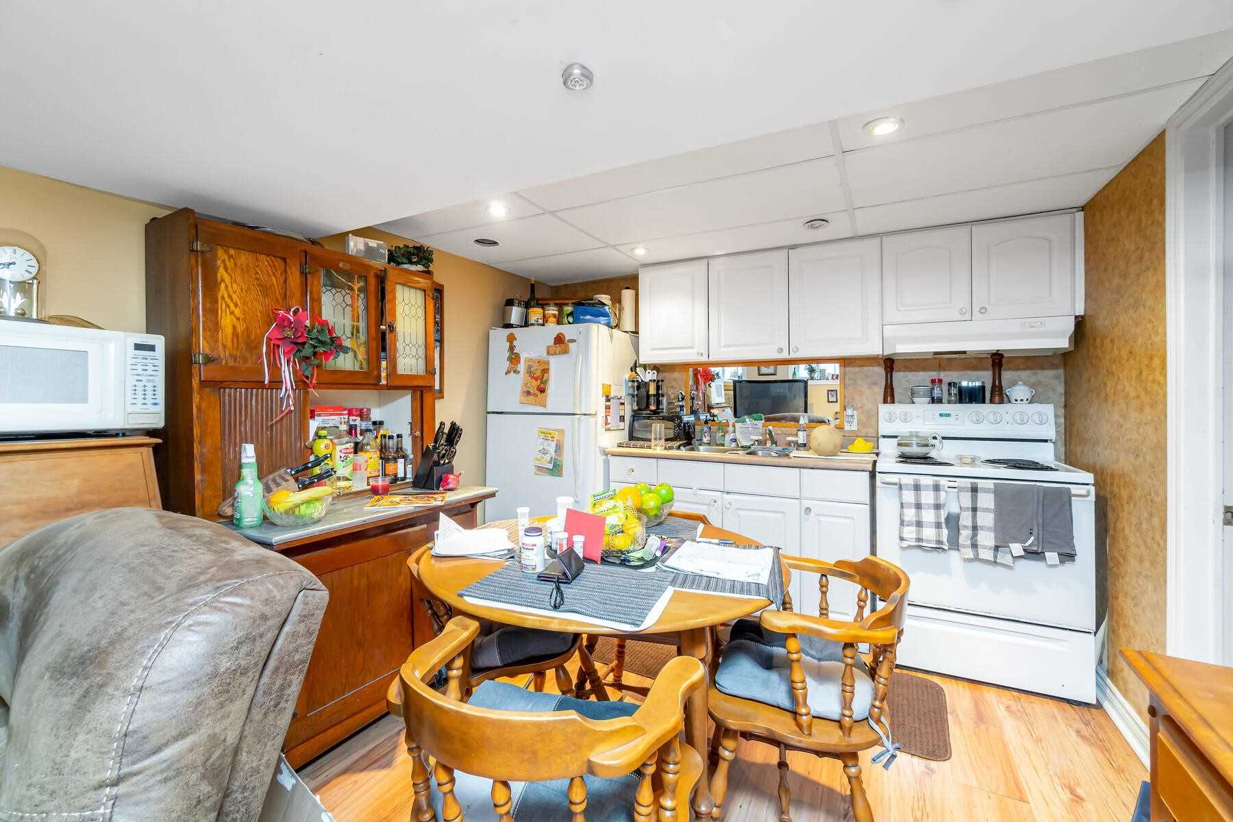 63 Faludon Dr