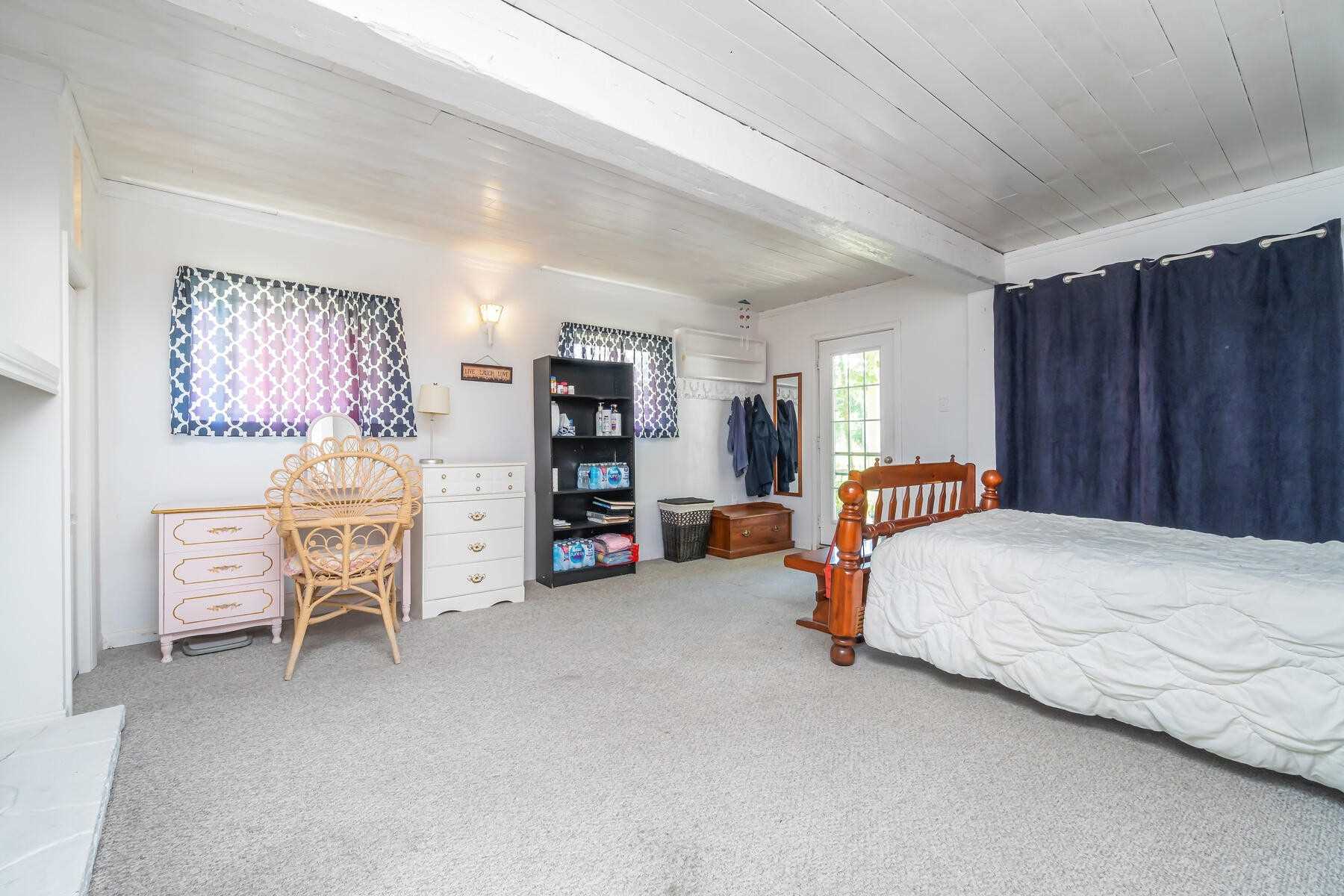 63 Faludon Dr