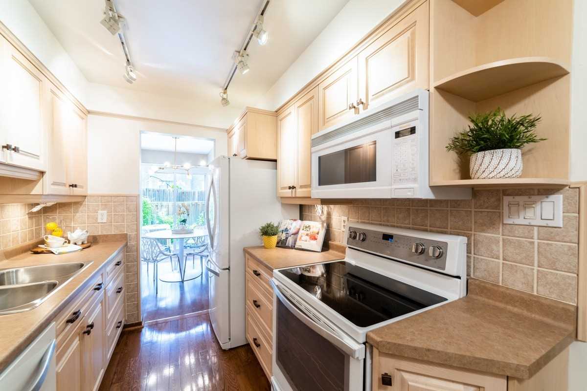 2035 Amherst Heights Crt, #29