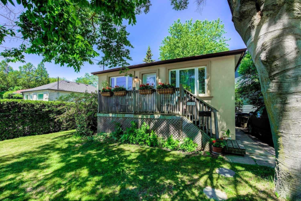 245 Angelene St, Mississauga