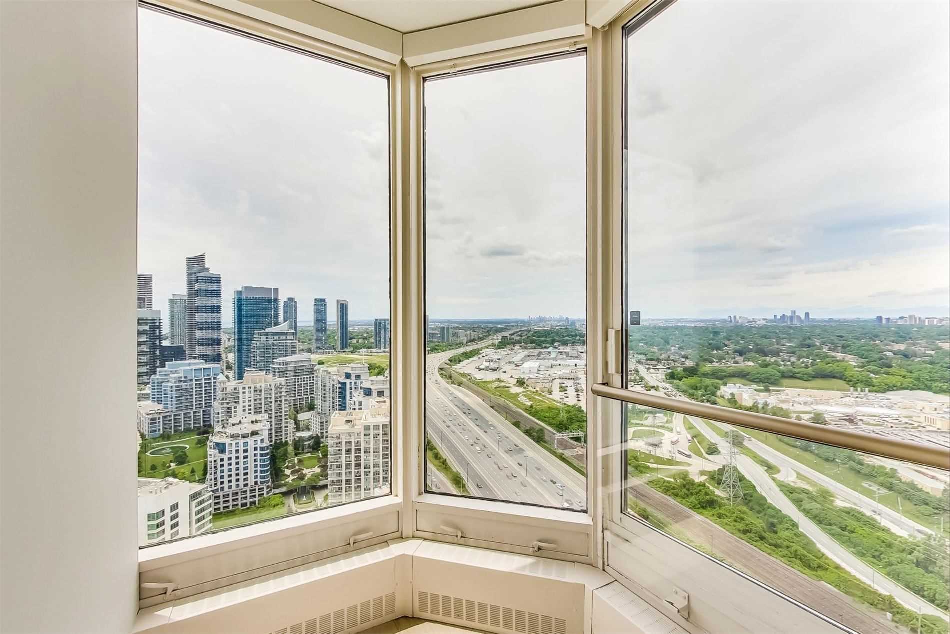 2045 Lake Shore Blvd W, #3601