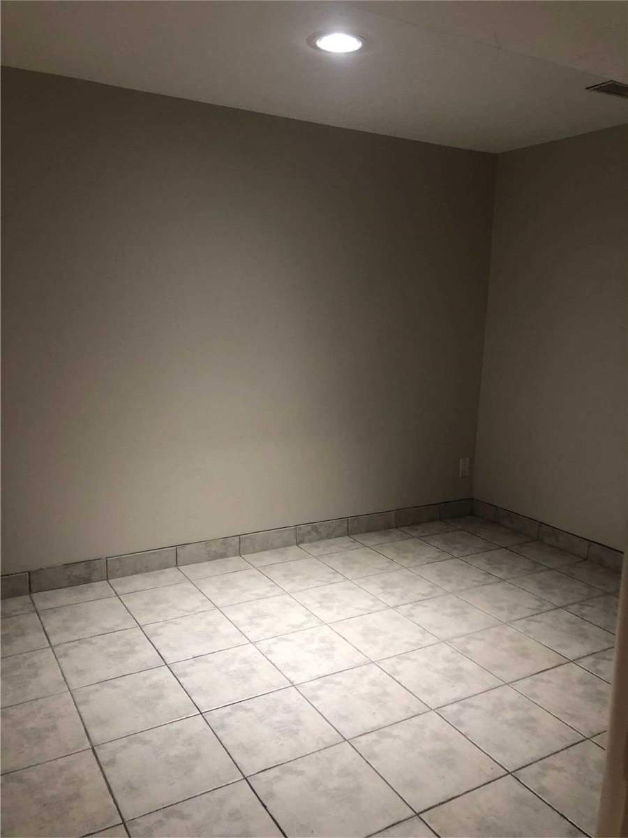 Listing W5295973 - Large Photo # 12