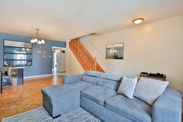 28 Guestville Ave
